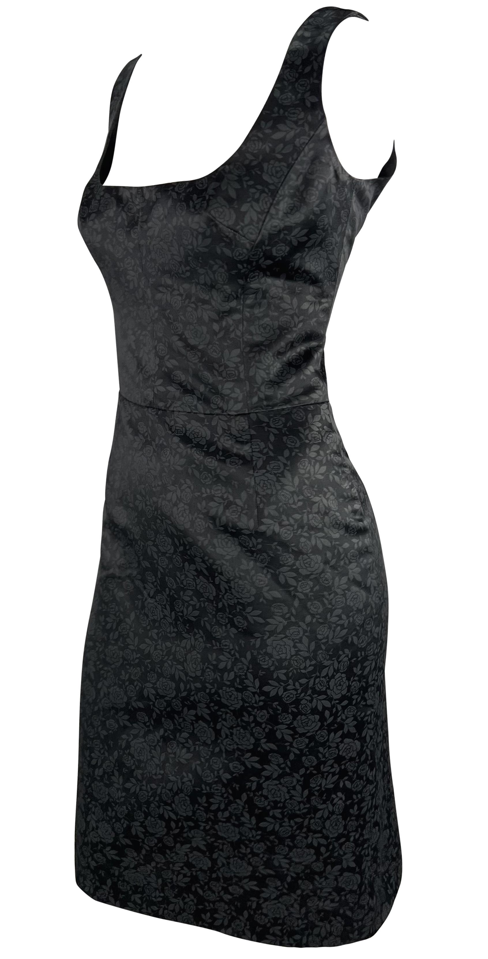 Noir F/W 1996 Dolce & Gabbana Mini robe sans manches en satin noir imprimé rose anthracite en vente