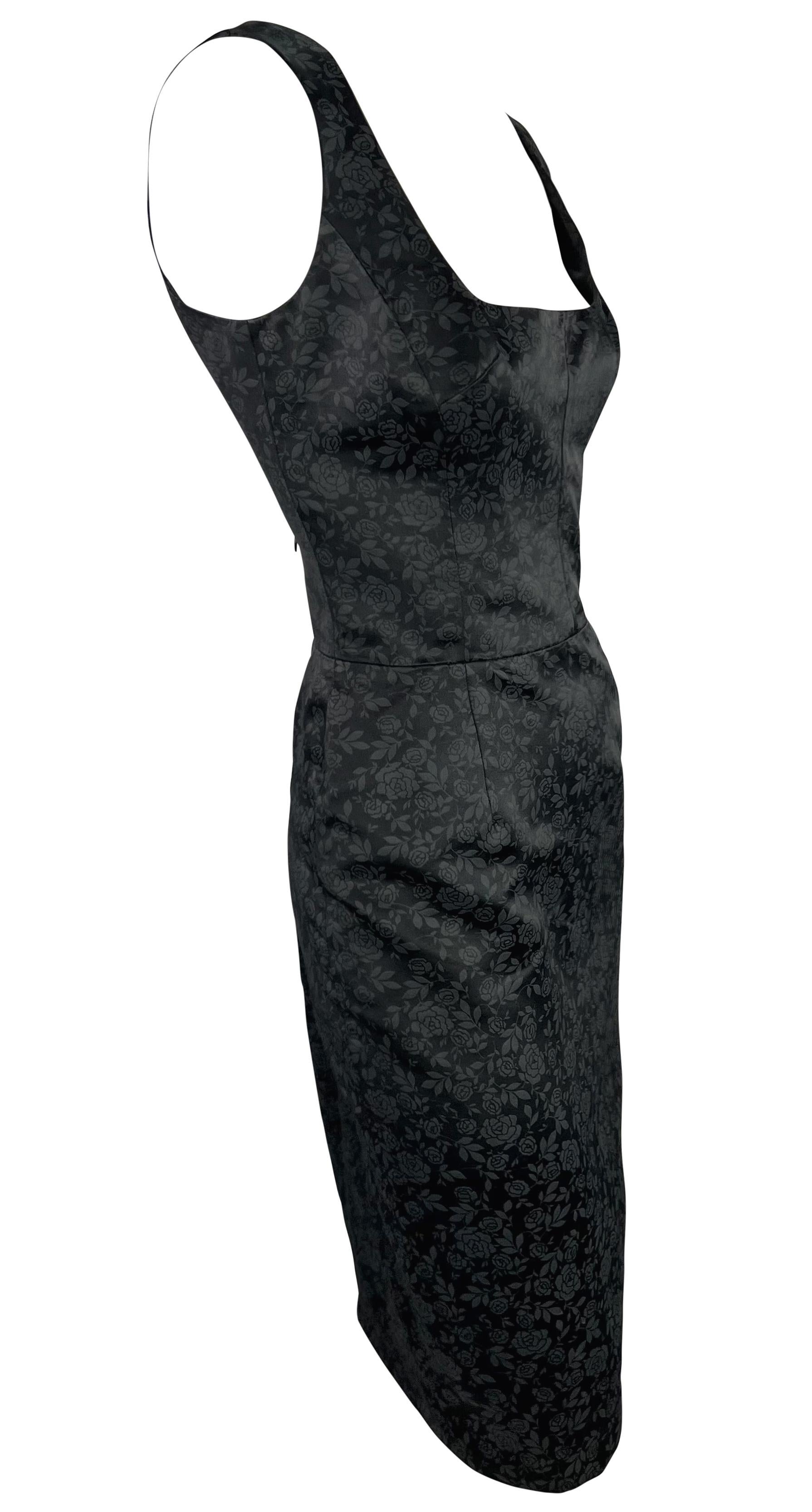 F/W 1996 Dolce & Gabbana Mini robe sans manches en satin noir imprimé rose anthracite en vente 1