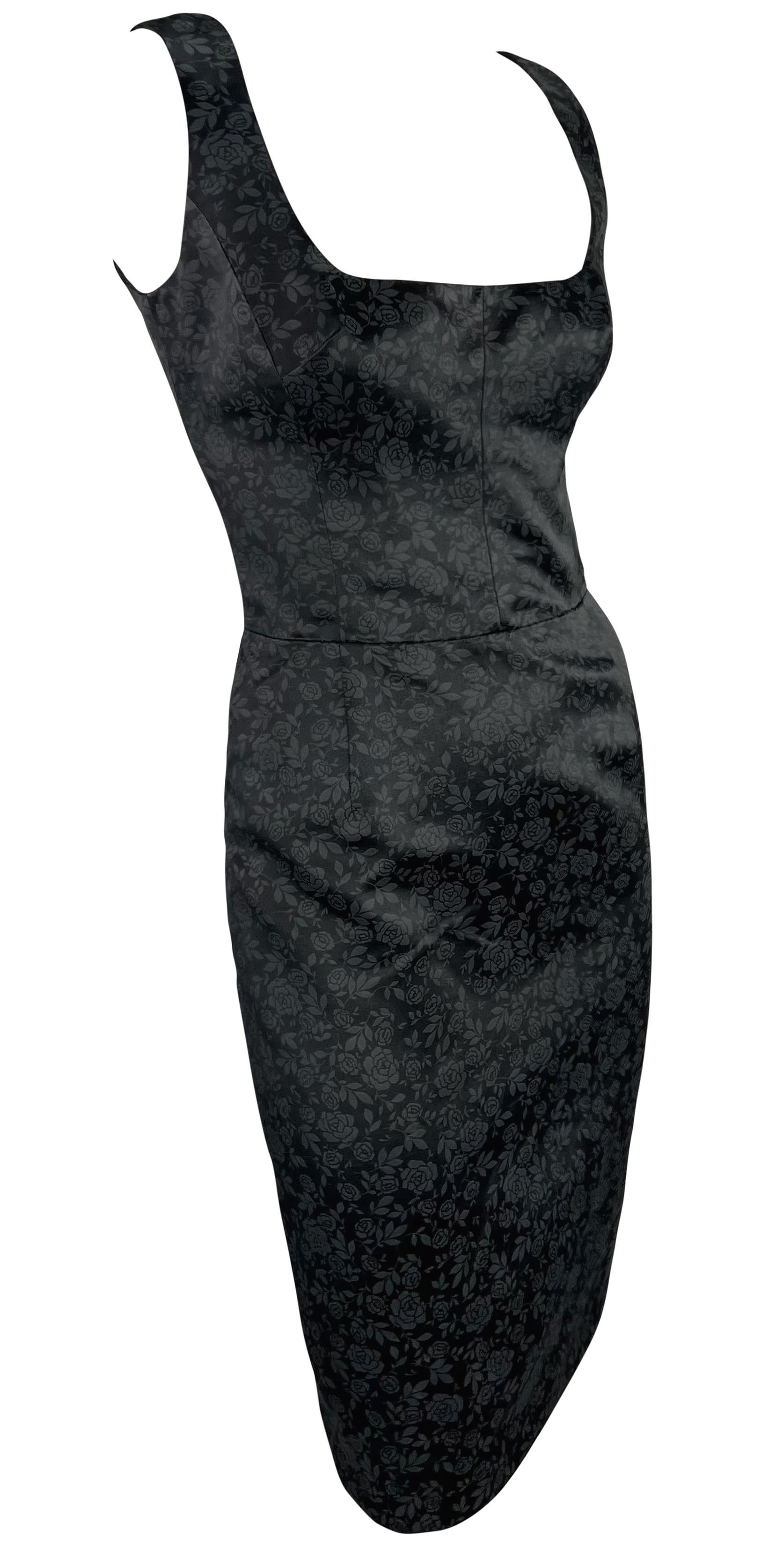 F/W 1996 Dolce & Gabbana Mini robe sans manches en satin noir imprimé rose anthracite en vente 2