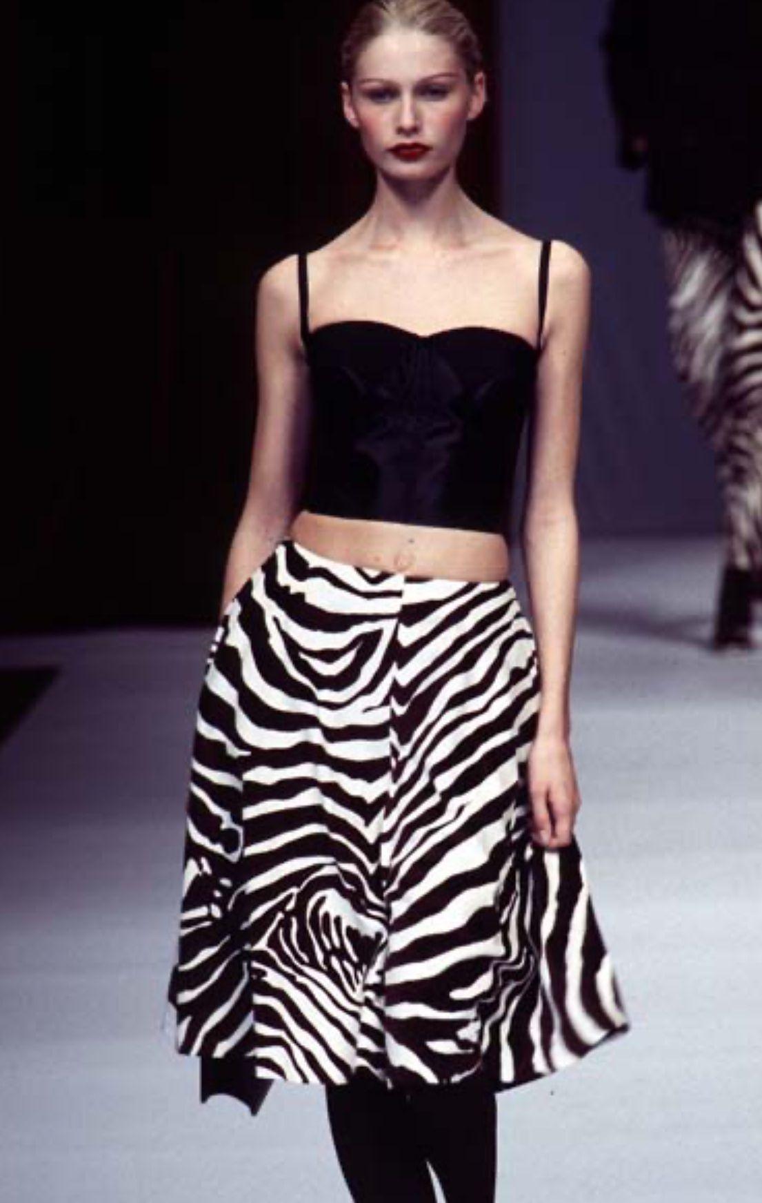 Women's F/W 1996 Dolce & Gabbana Brown & Cream Zebra Velvet Runway Circle Skirt