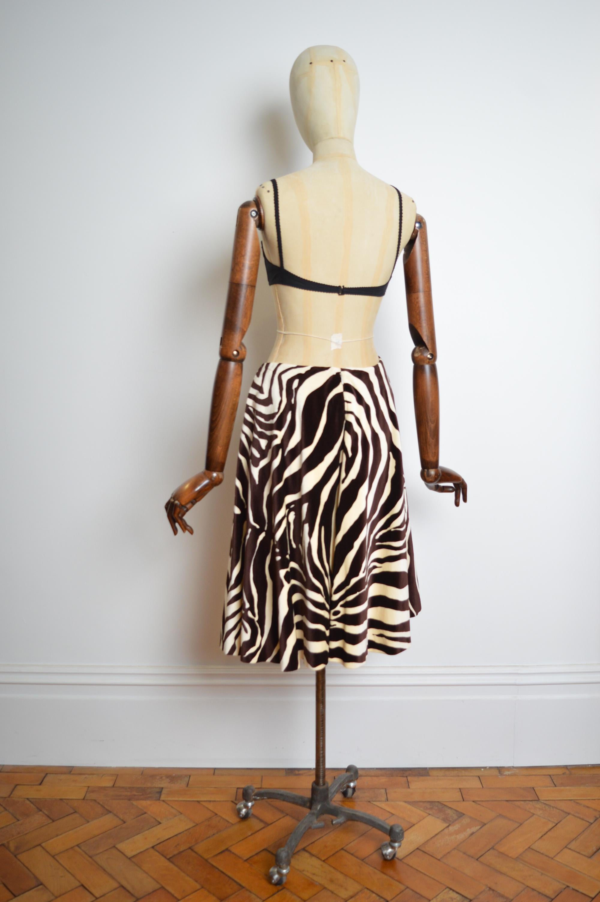 F/W 1996 Dolce & Gabbana Brown & Cream Zebra Velvet Runway Circle Skirt 2