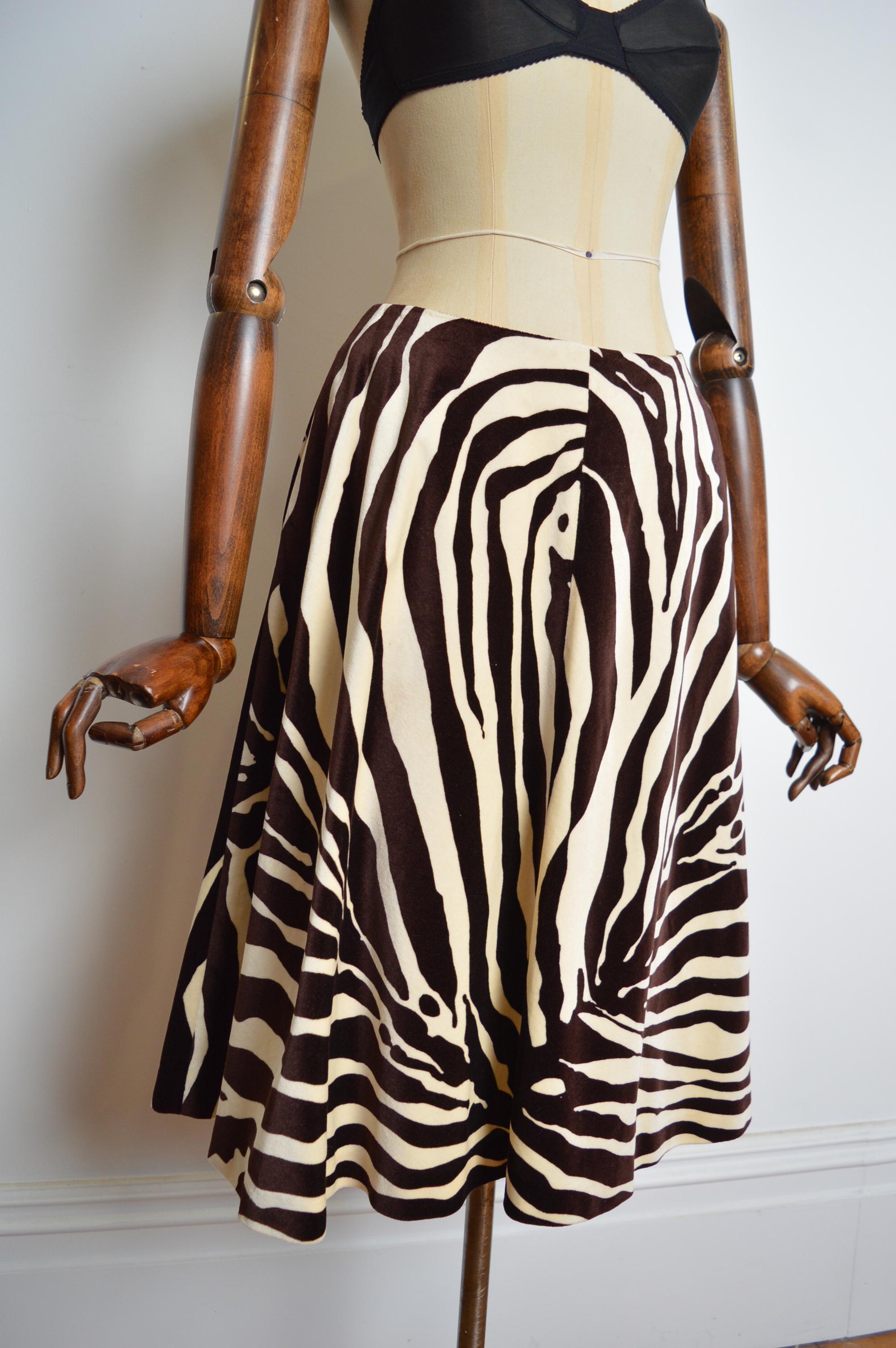 F/W 1996 Dolce & Gabbana Brown & Cream Zebra Velvet Runway Circle Skirt 3