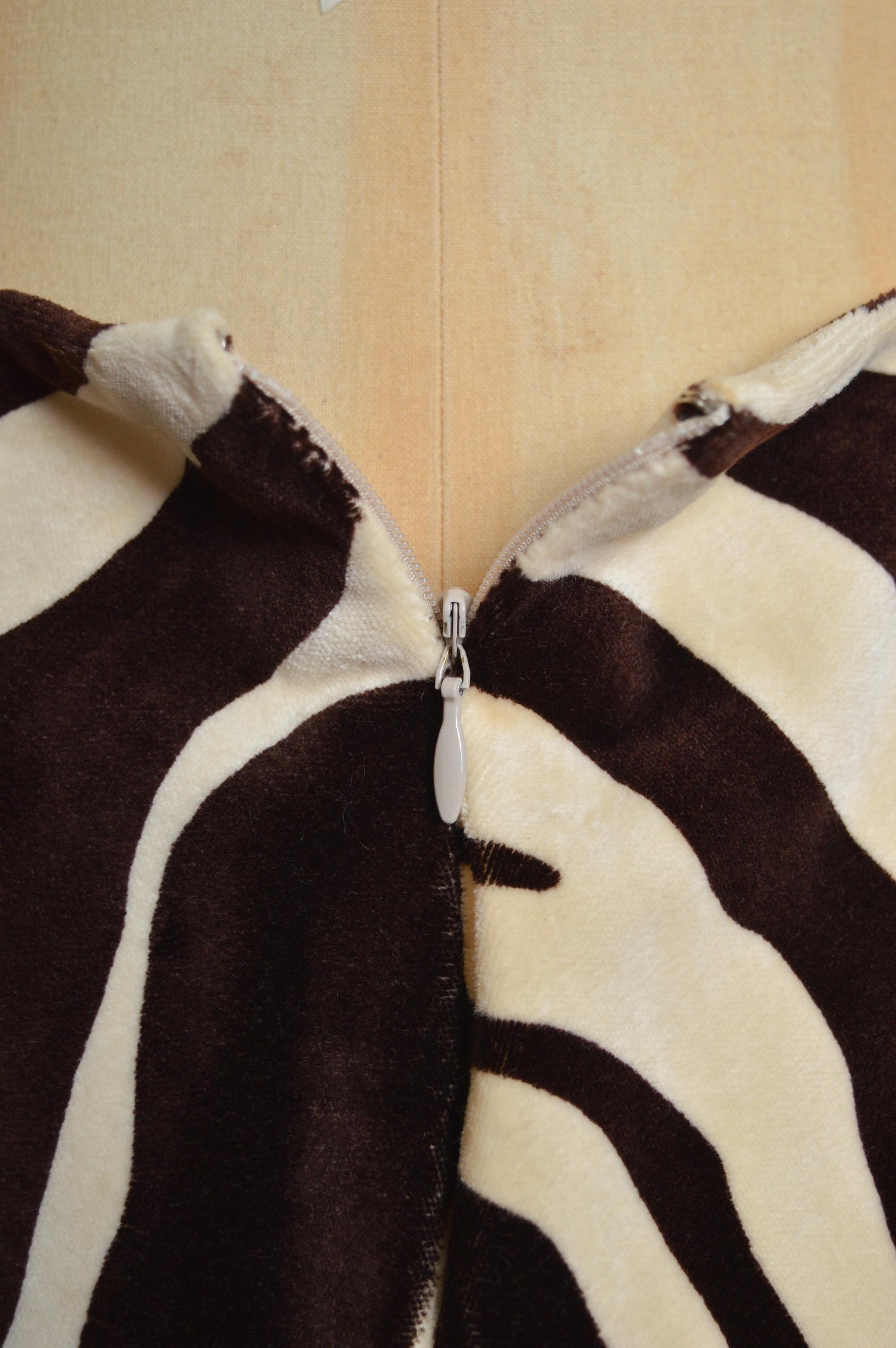F/W 1996 Dolce & Gabbana Brown & Cream Zebra Velvet Runway Circle Skirt 4