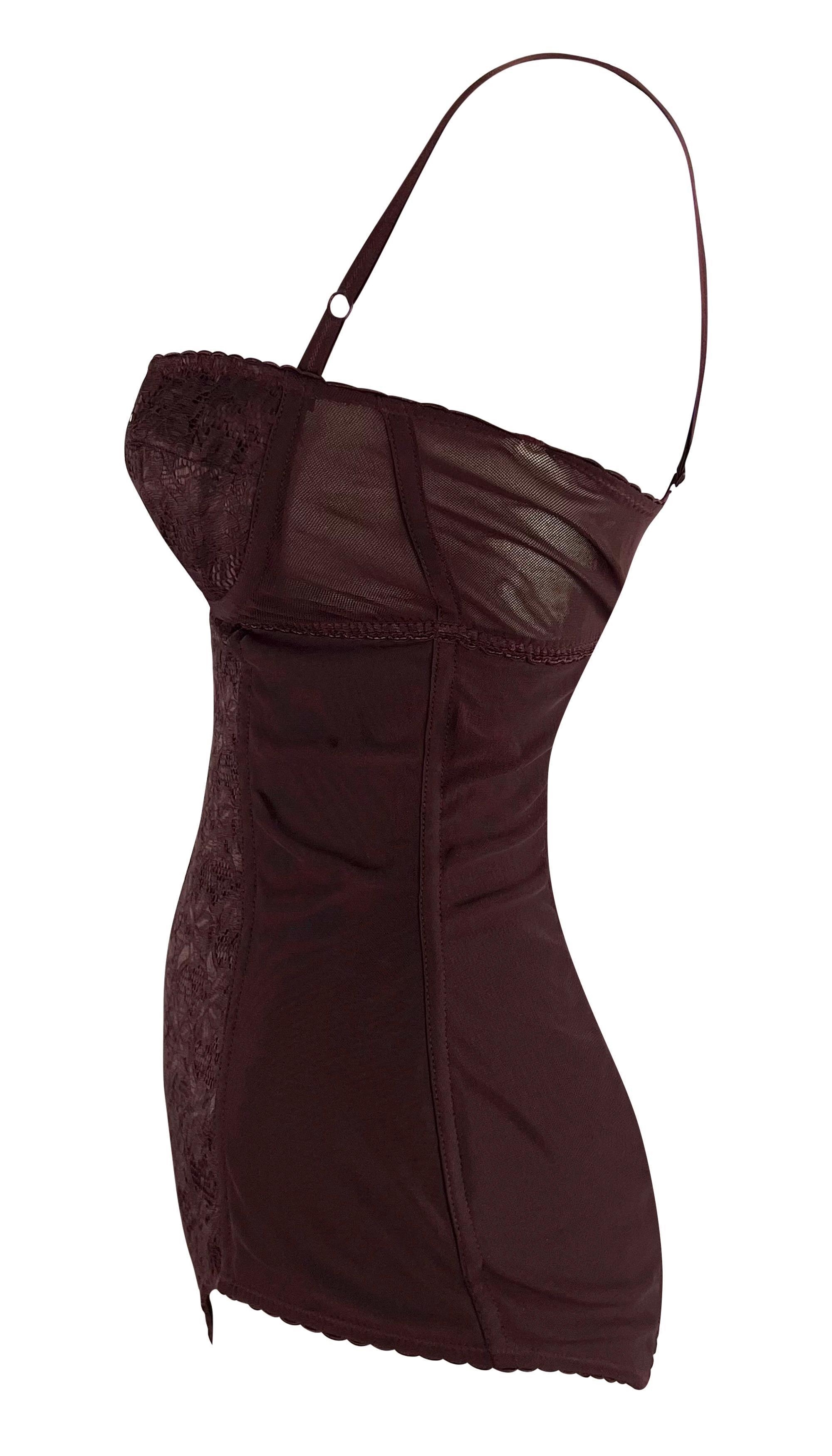 F/W 1996 Dolce & Gabbana Burgundy Lace Boned Bodysuit In Good Condition For Sale In West Hollywood, CA