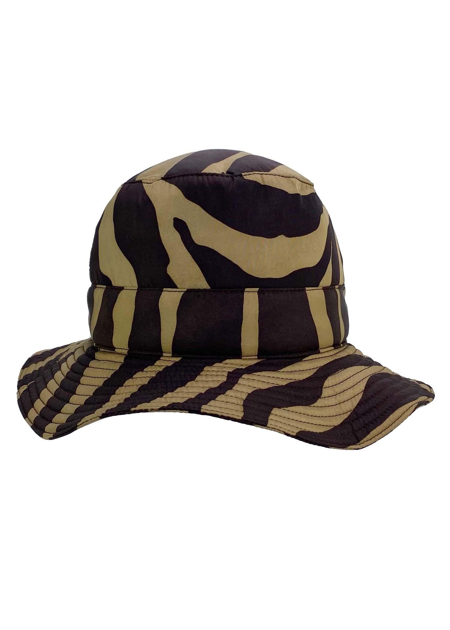 dg bucket hat