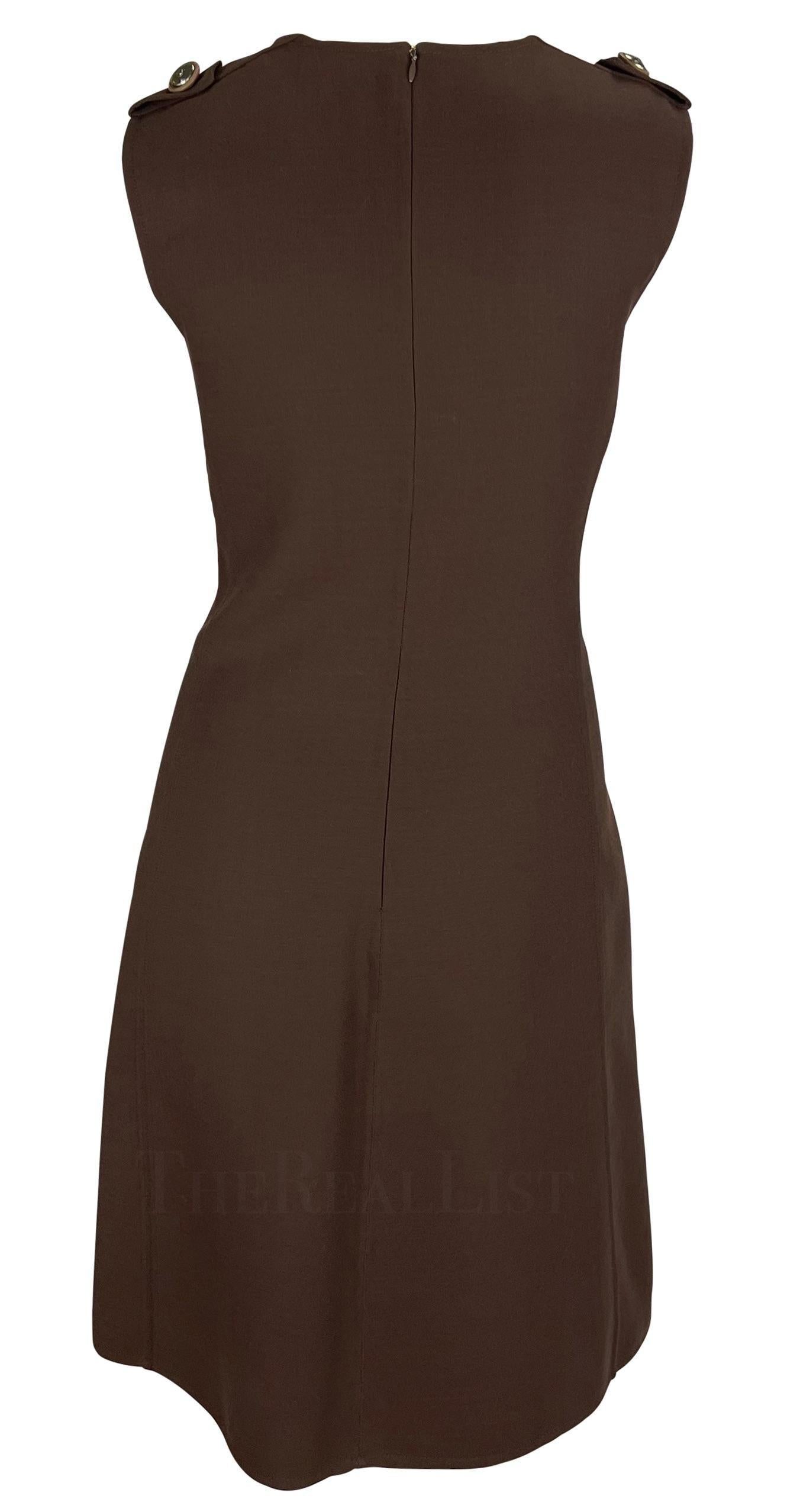 F/W 1996 Gianni Versace Couture Vestido sin mangas Medusa Marrón con Epaulette en Excelente estado para la venta en West Hollywood, CA