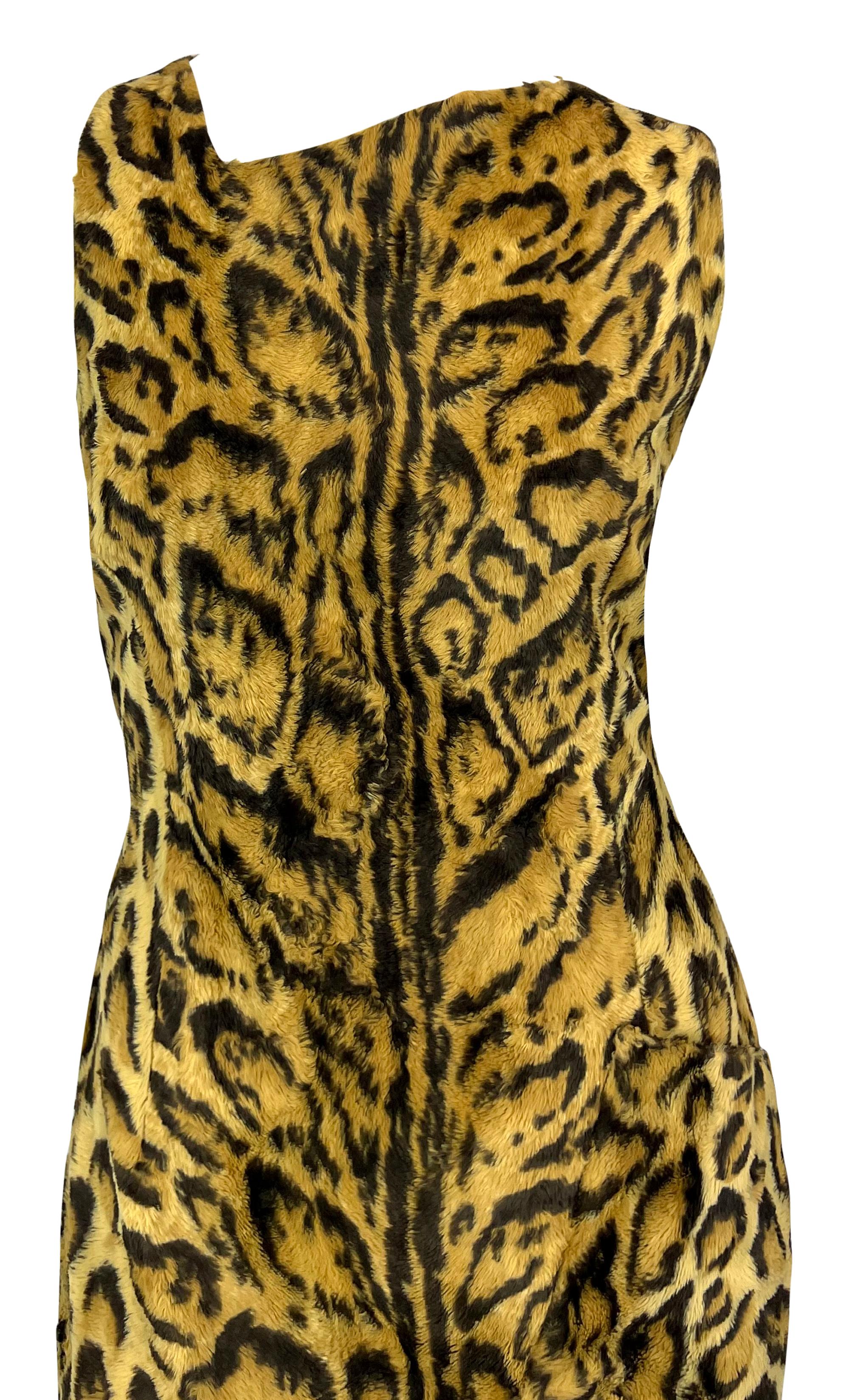 F/W 1996 Gianni Versace Kate Moss Ad Faux Leopard Fur Sleeveless Pencil Dress In Excellent Condition In West Hollywood, CA