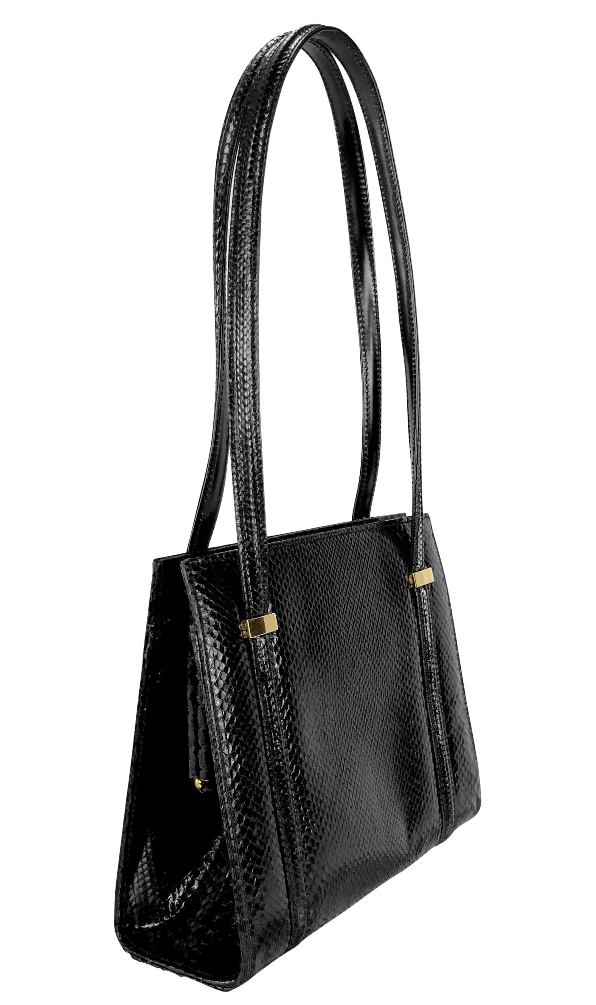 F/W 1996 Gucci by Tom Ford Ad Genuine Python Skin Black Medium Shoulder Bag For Sale 3