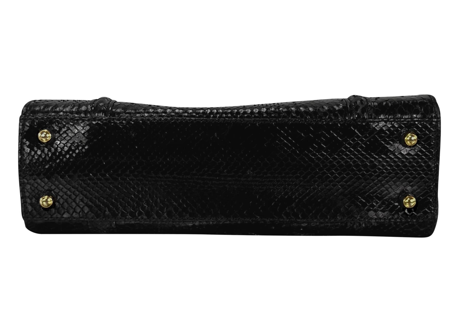 F/W 1996 Gucci by Tom Ford Ad Genuine Python Skin Black Medium Shoulder Bag For Sale 5