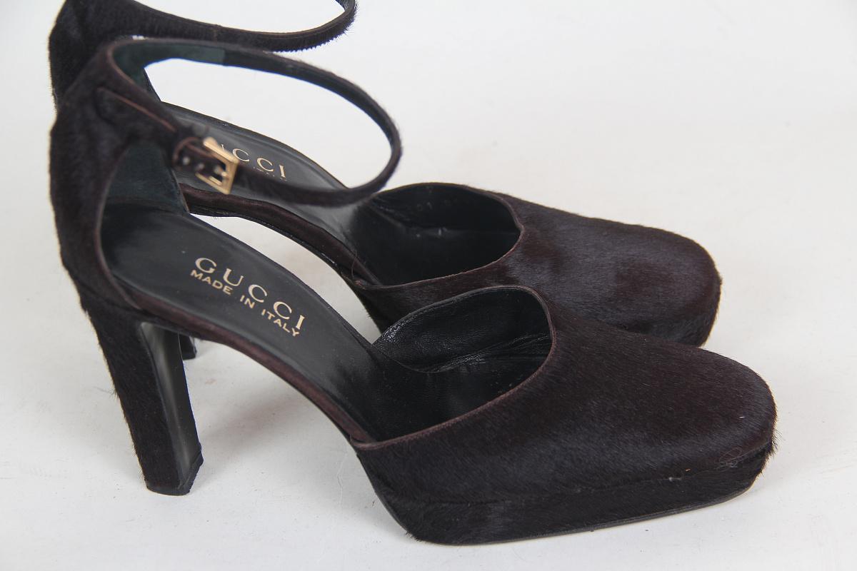 F/W 1996 Gucci by Tom Ford Brown Pony Hair (poils de poney)  Talons en vente 2