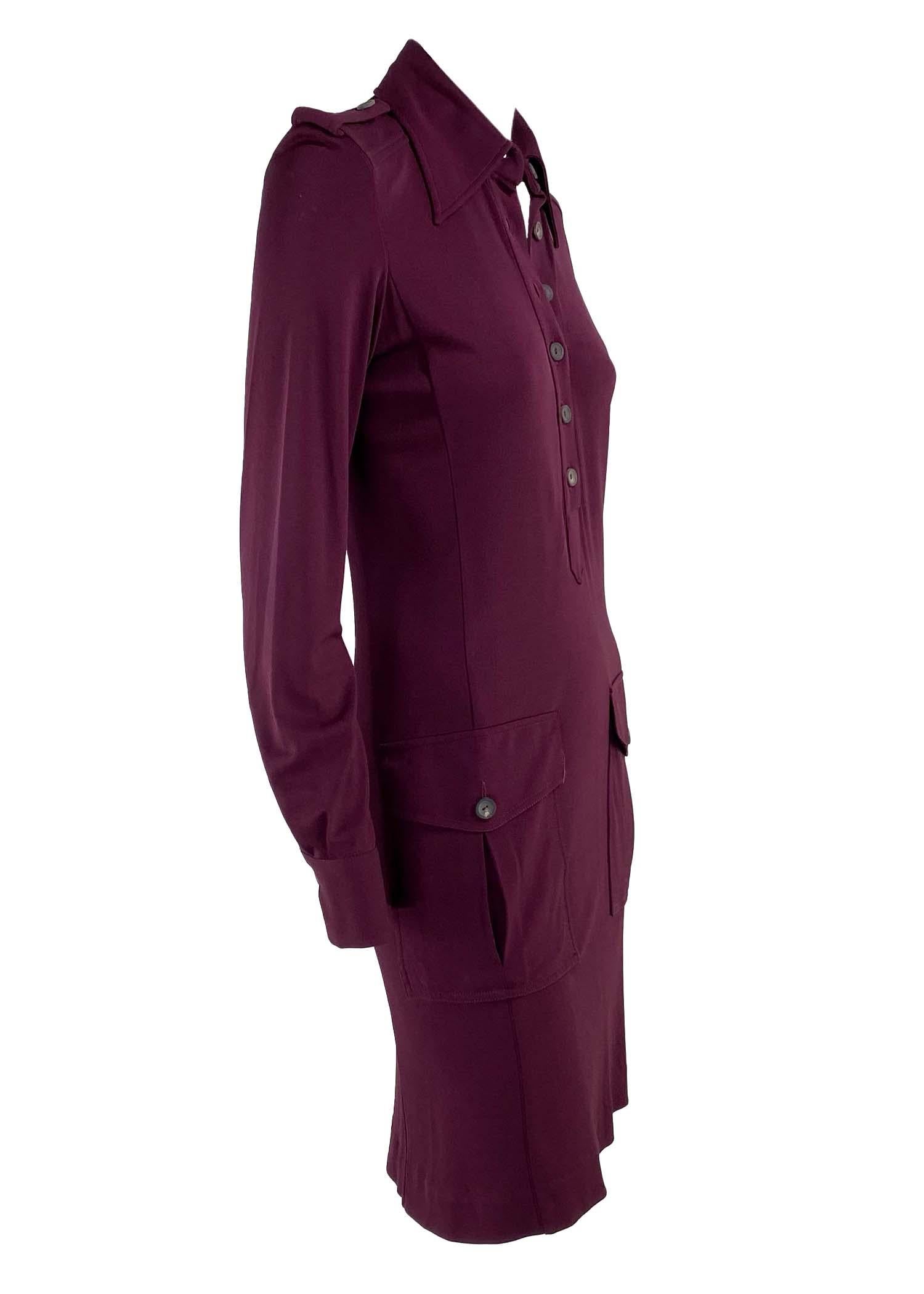 F/W 1996 Gucci by Tom Ford Burgundy Military Inspired Button Up Pocket Dress (Robe à poches boutonnées d'inspiration militaire) Excellent état - En vente à West Hollywood, CA