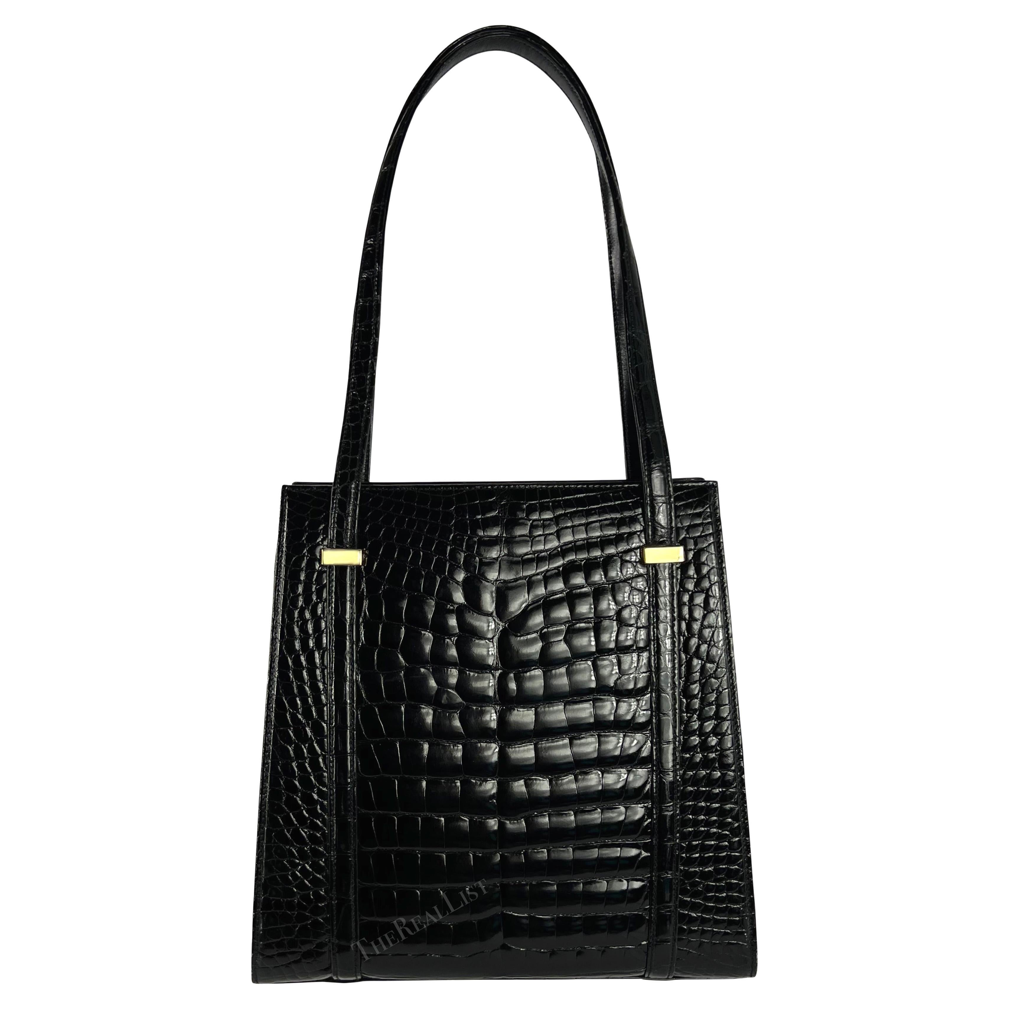 F/W 1996 Gucci by Tom Ford Large Black Glossy Crocodile Shoulder Bag In Excellent Condition For Sale In West Hollywood, CA