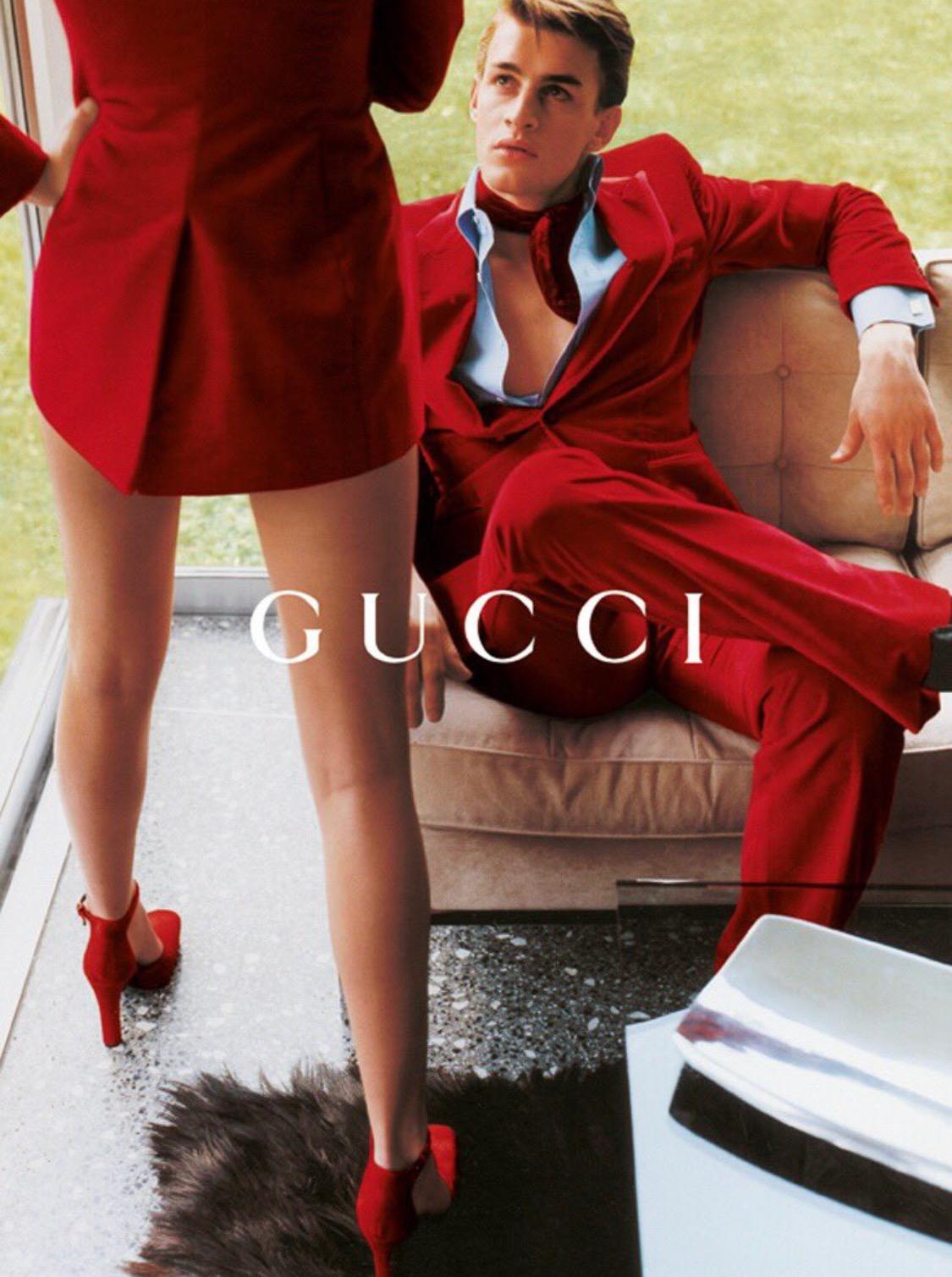 F/W 1996 Gucci by Tom Ford Red Velvet Tuxedo Documented Museum Piece 3