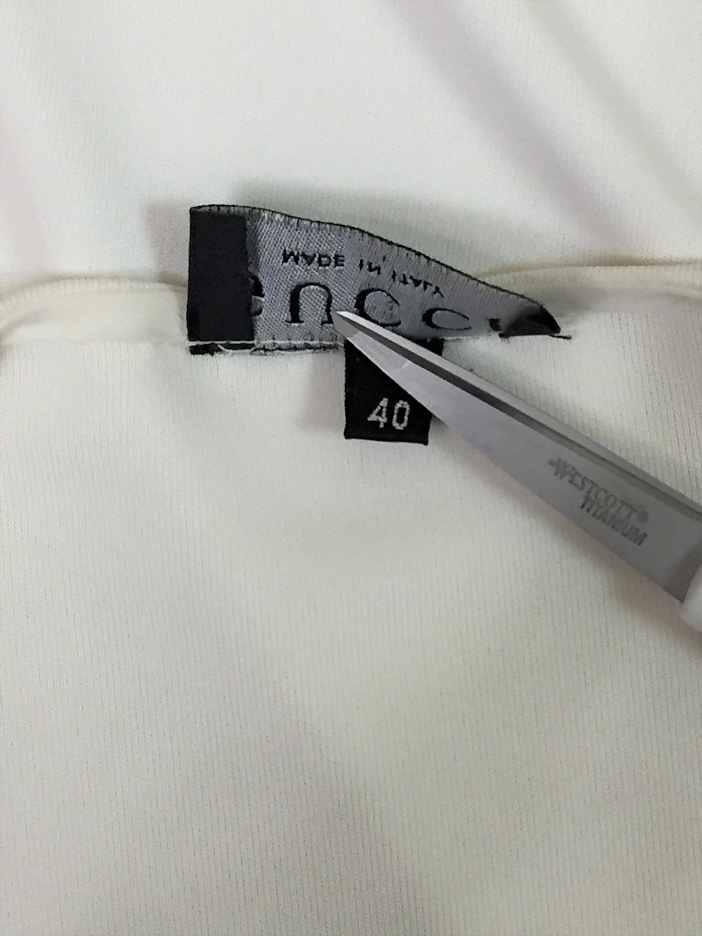 F/W 1996 Gucci by Tom Ford White Mini Dress w/ GG Logo Silver Belt In Good Condition In Yukon, OK