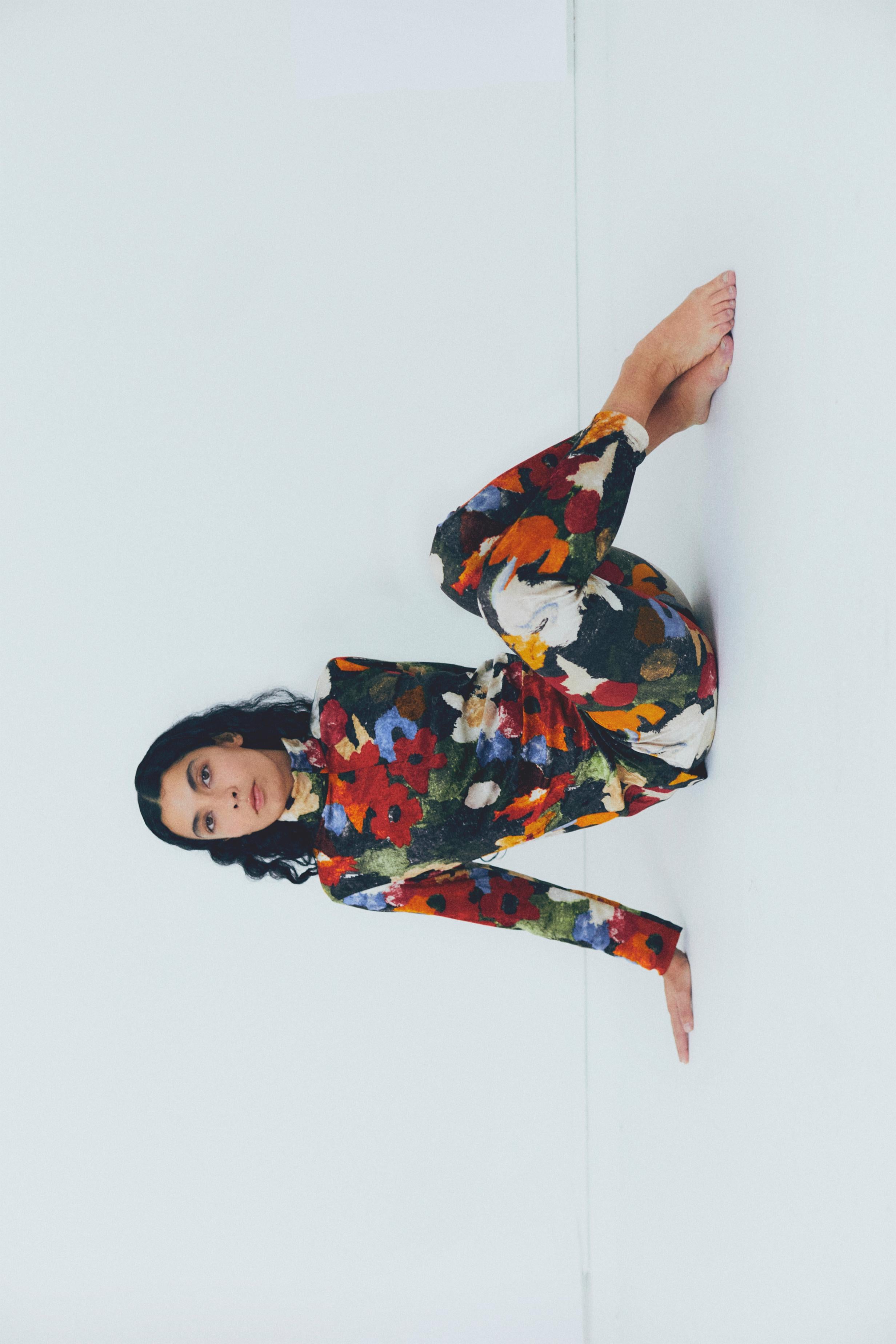 F/W 1996 Issey Miyake Velvet Floral Ensemble In Excellent Condition For Sale In London, GB