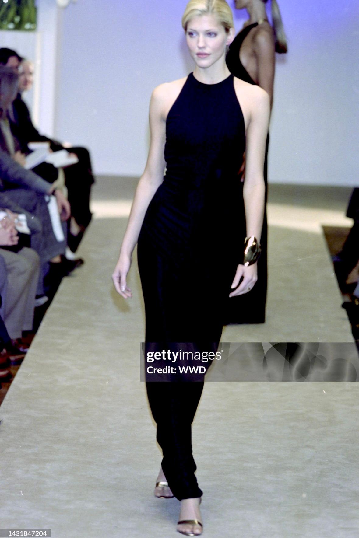 F/W 1996 Ralph Lauren Black Bodycon Backless Strap Evening Gown For Sale 3