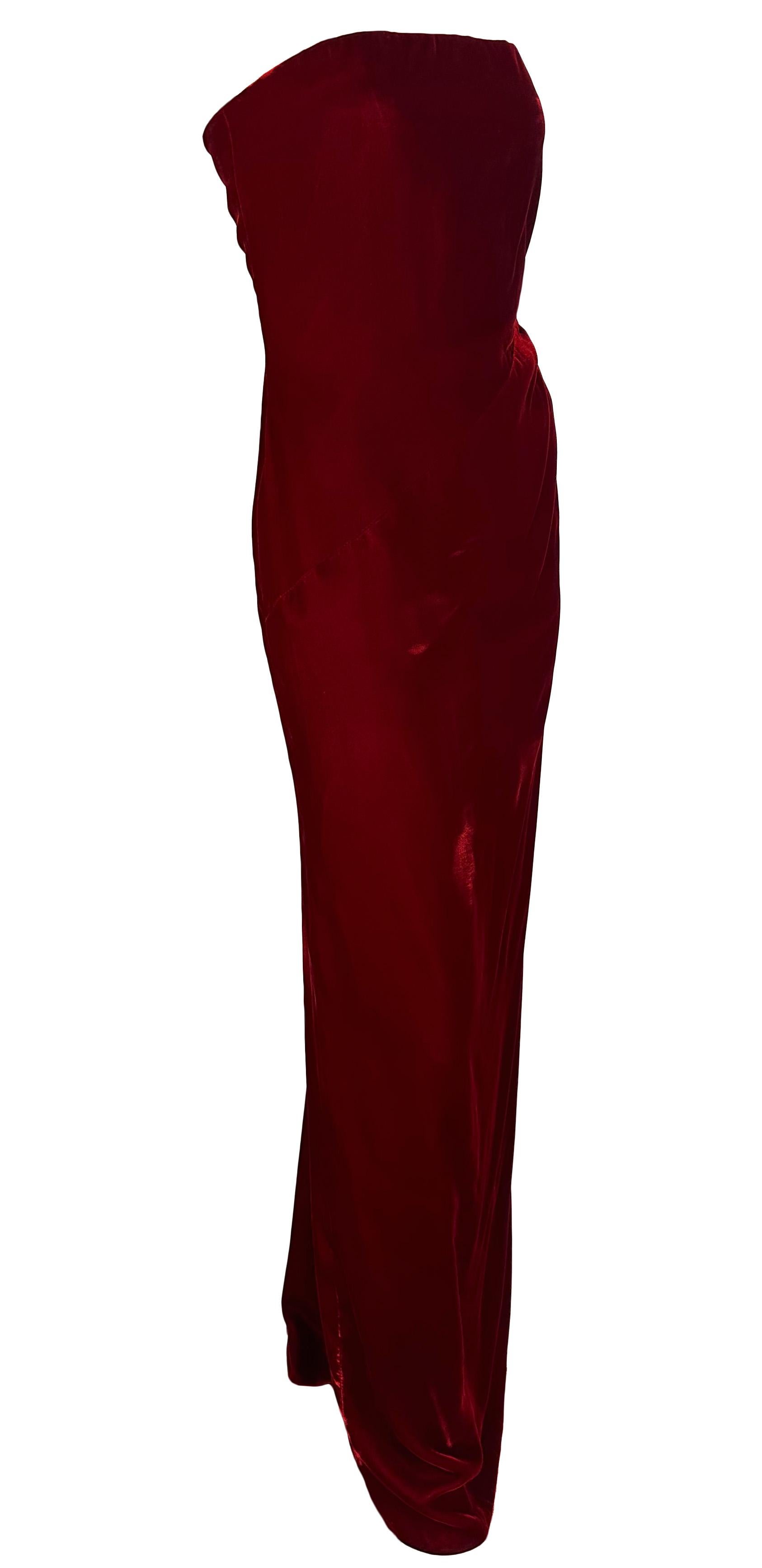 F/W 1997 Bill Blass Runway Deep Red Velvet Strapless Evening Gown For Sale 4
