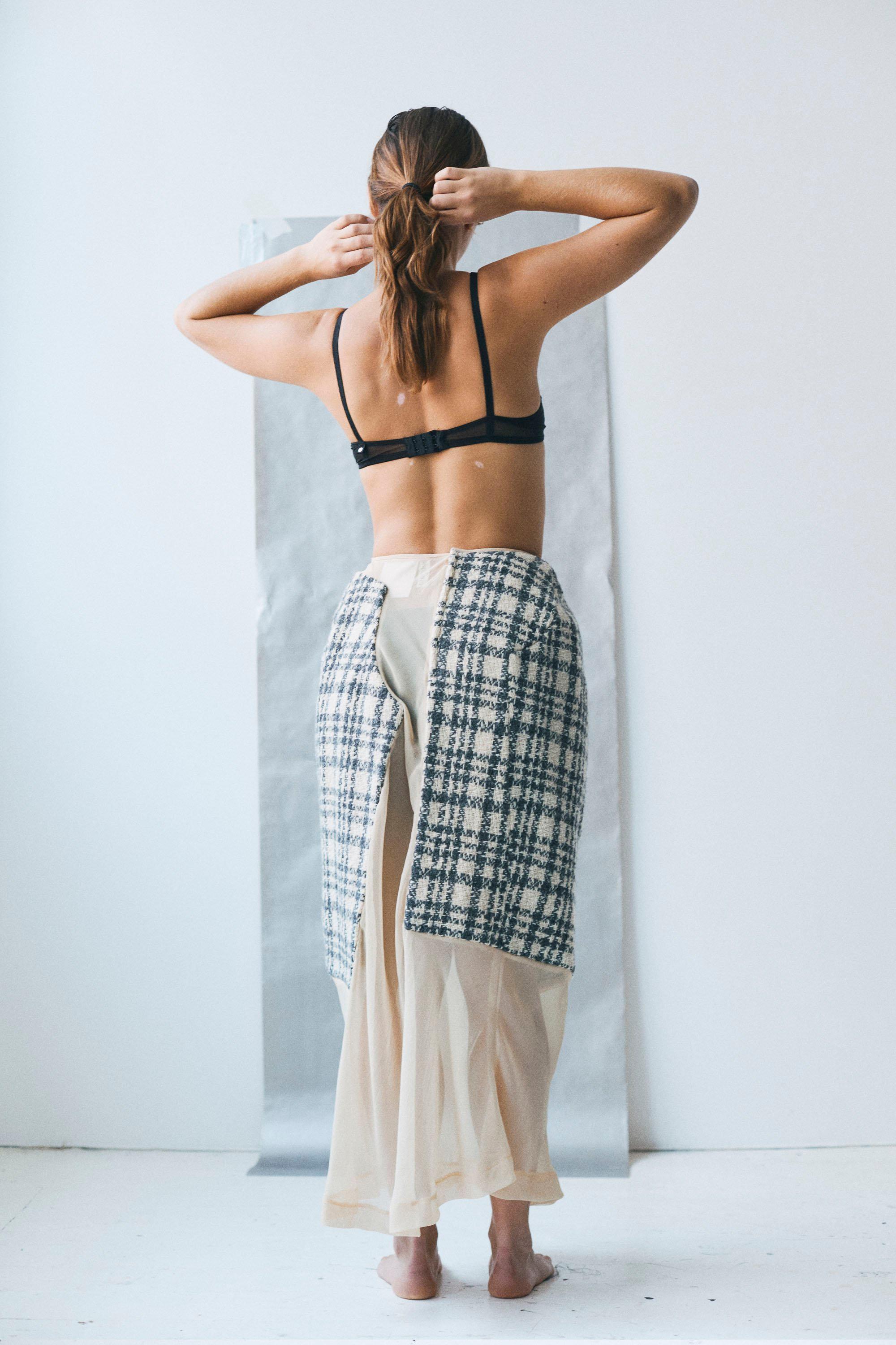 F/W 1997 Comme des Garcons Wool and Tulle Skirt In Excellent Condition For Sale In London, GB