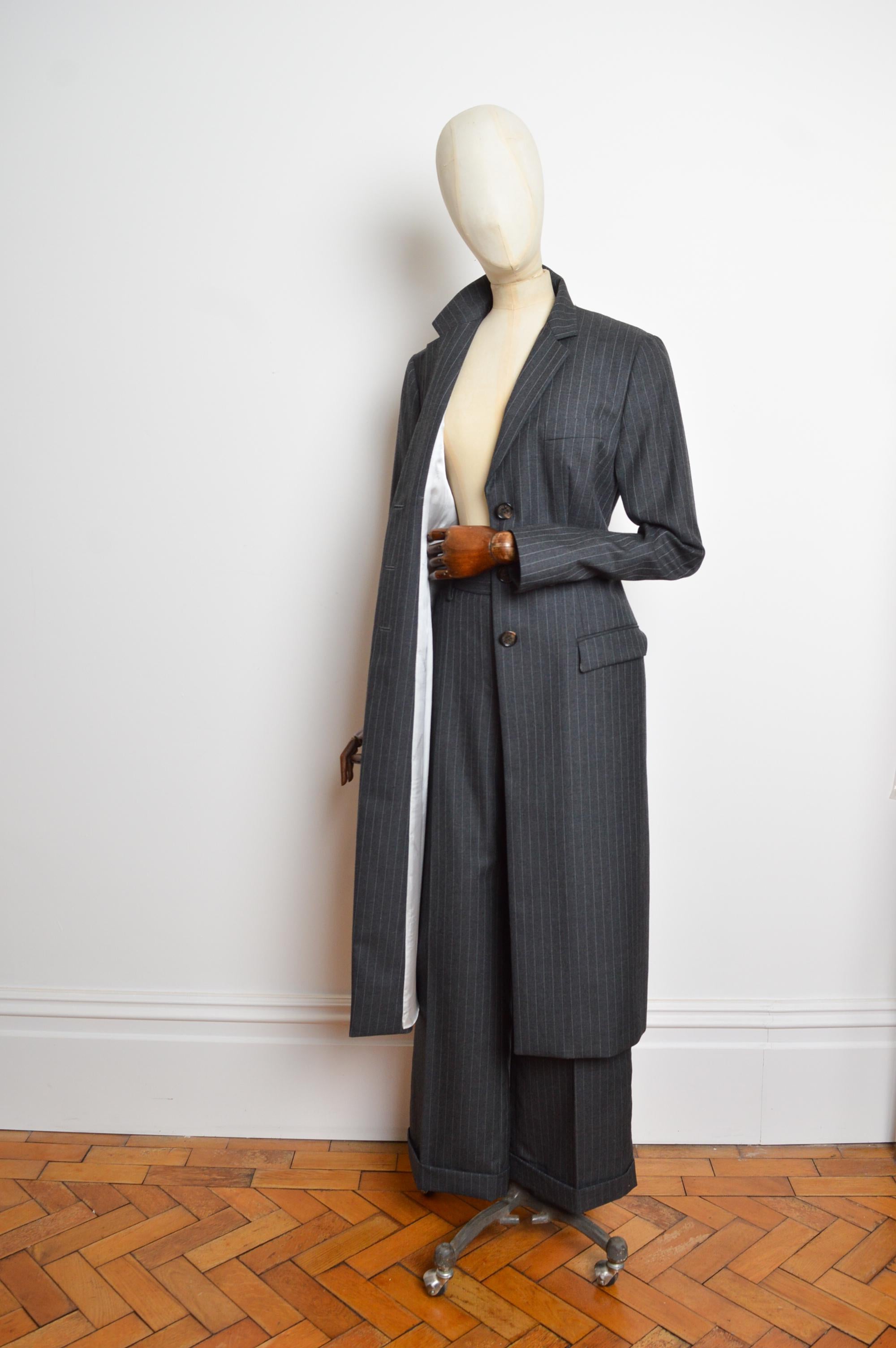 A/I 1997 Dolce & Gabbana: blazer lungo gessato e pantaloni a vita alta - Abito pantalone in vendita 6
