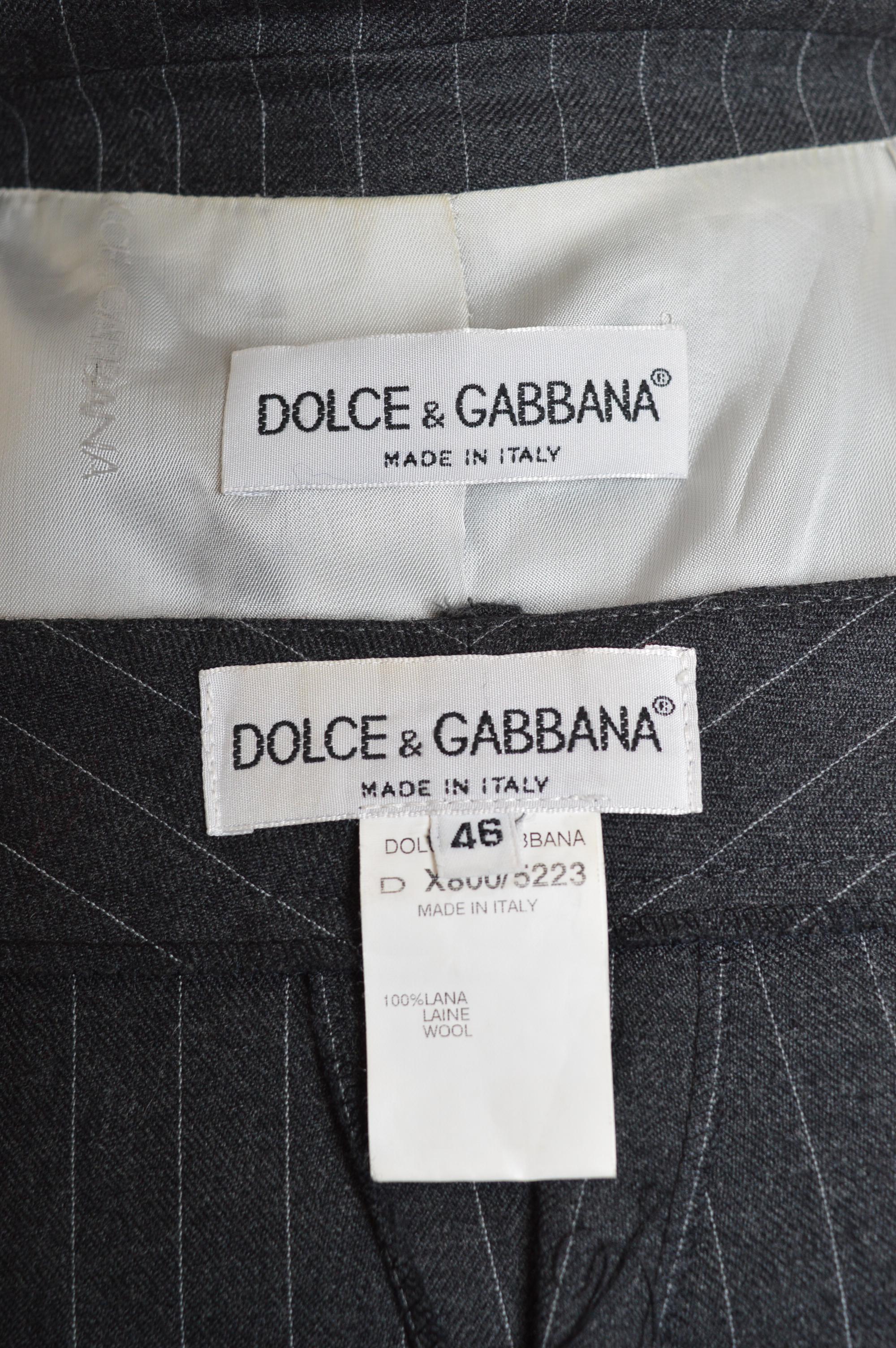 A/I 1997 Dolce & Gabbana: blazer lungo gessato e pantaloni a vita alta - Abito pantalone in vendita 3