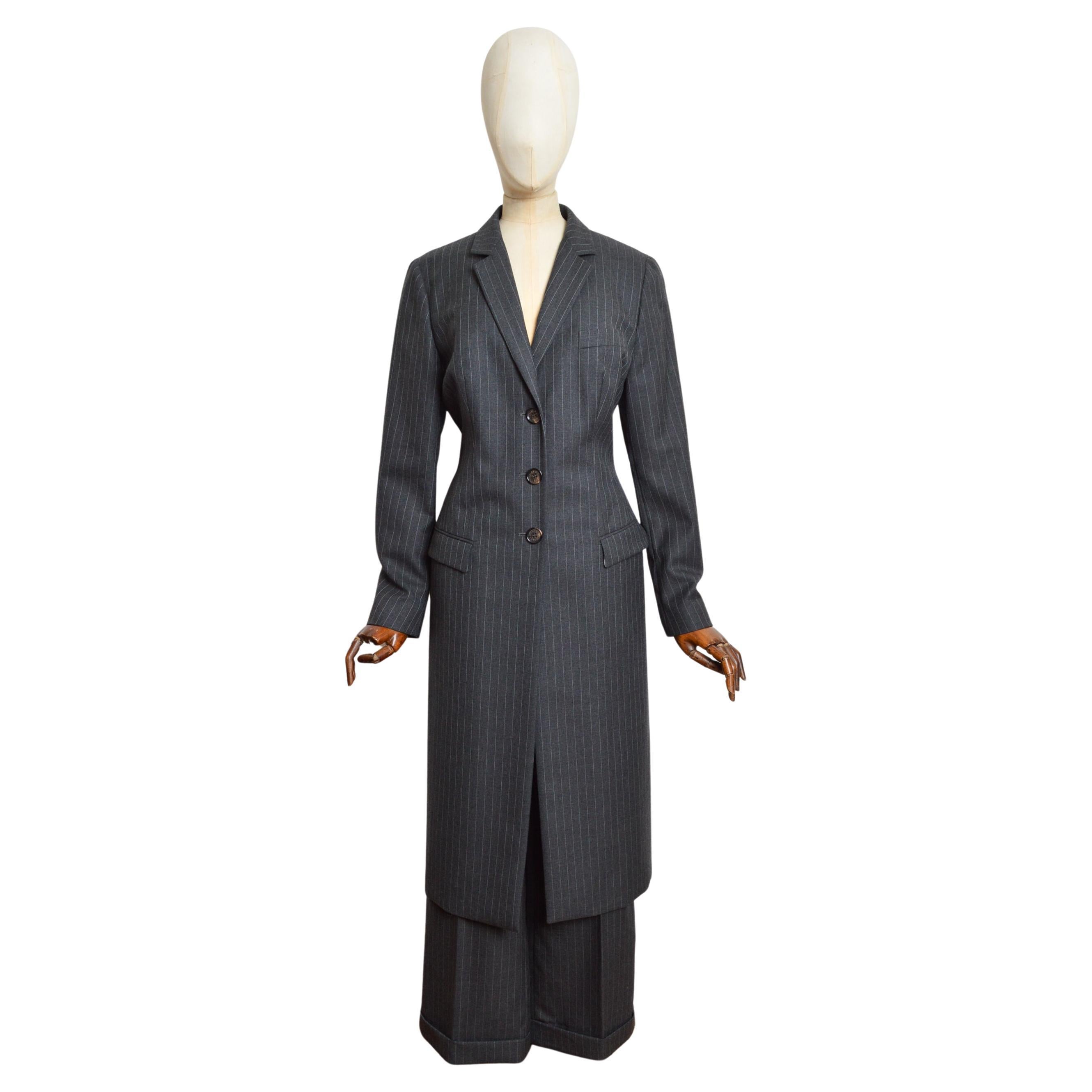 A/I 1997 Dolce & Gabbana: blazer lungo gessato e pantaloni a vita alta - Abito pantalone