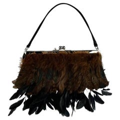 F/W 1997 Dolce & Gabbana Runway Sac de soirée en satin de soie à plumes