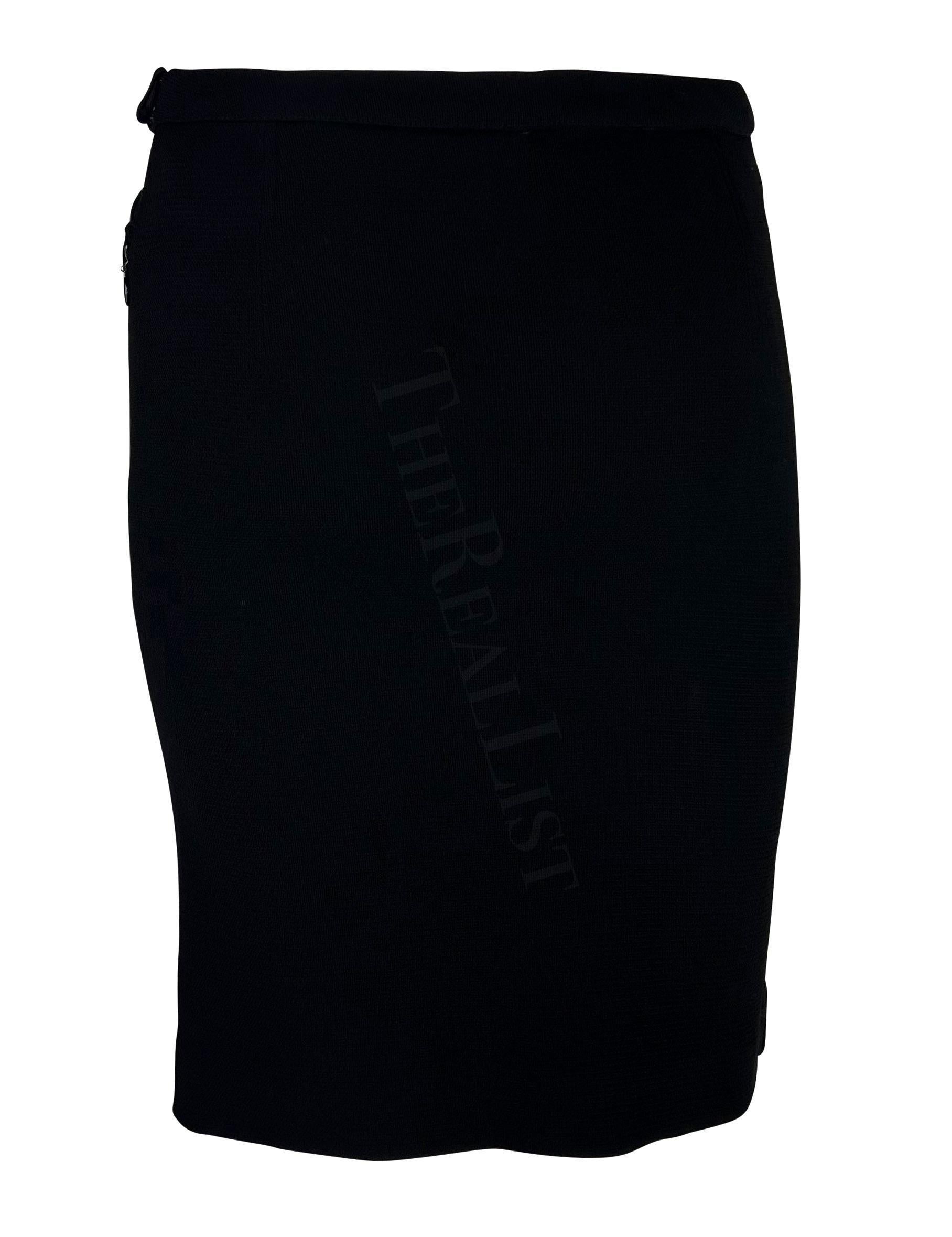 F/W 1997 Gianni Versace Jupe Runway noire à découpes en vente 1