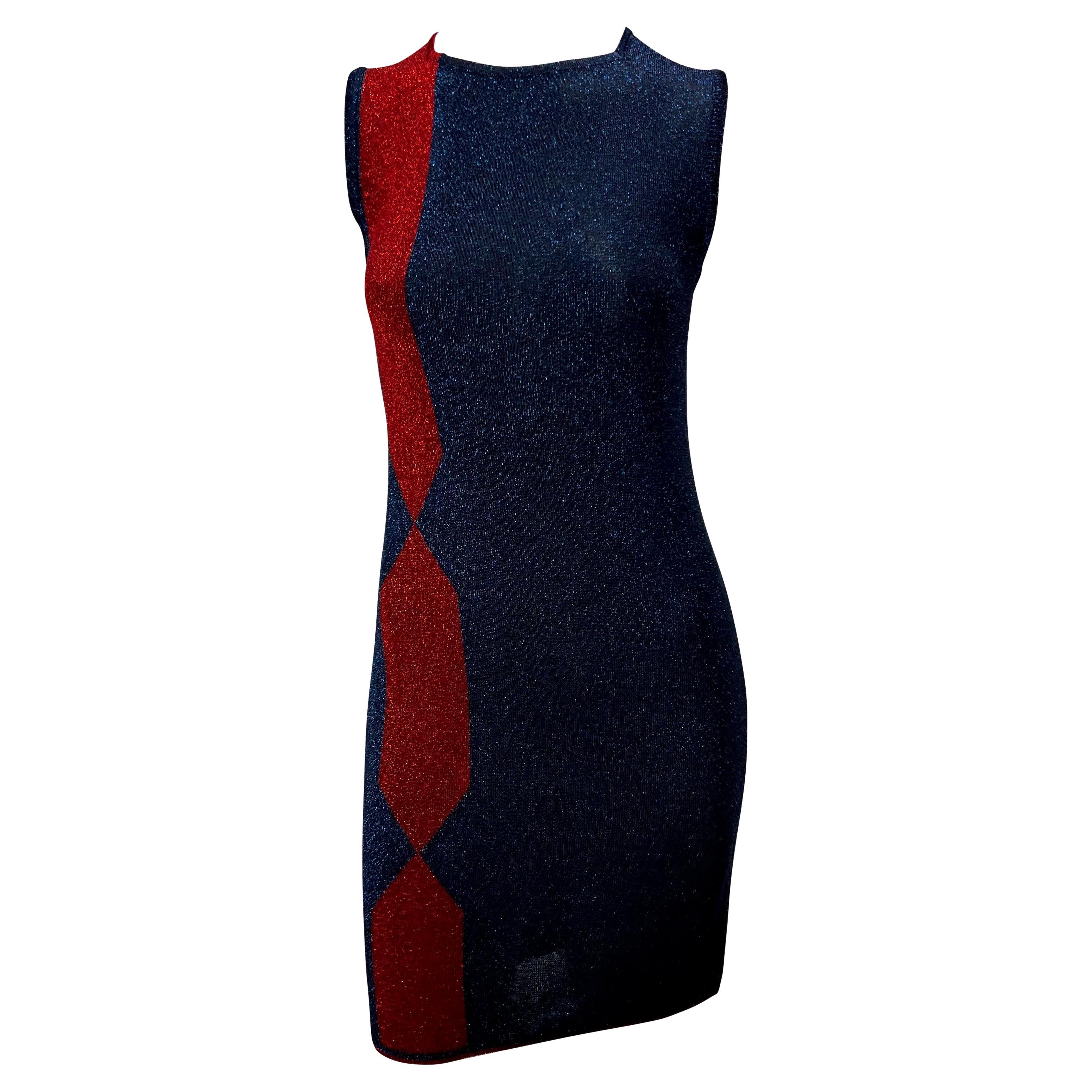 H/W 1997 Gianni Versace Couture Blau Rotes ärmelloses Lurex-Strickkleid