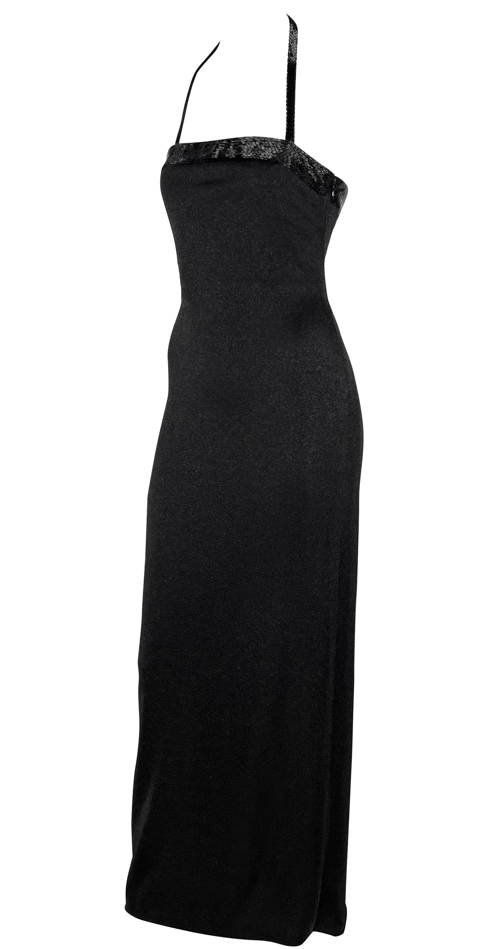H/W 1997 Gianni Versace Laufsteg Perlenbesetztes schwarzes Lurex Metallic-Kleid mit Neckholder-Ausschnitt im Angebot 2