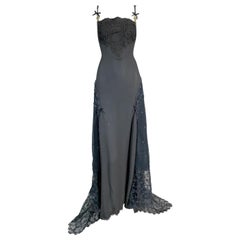 H/W 1997 Gianni Versace Runway Finale Naomi Campbell Sheer Grey Lace Gown Dress