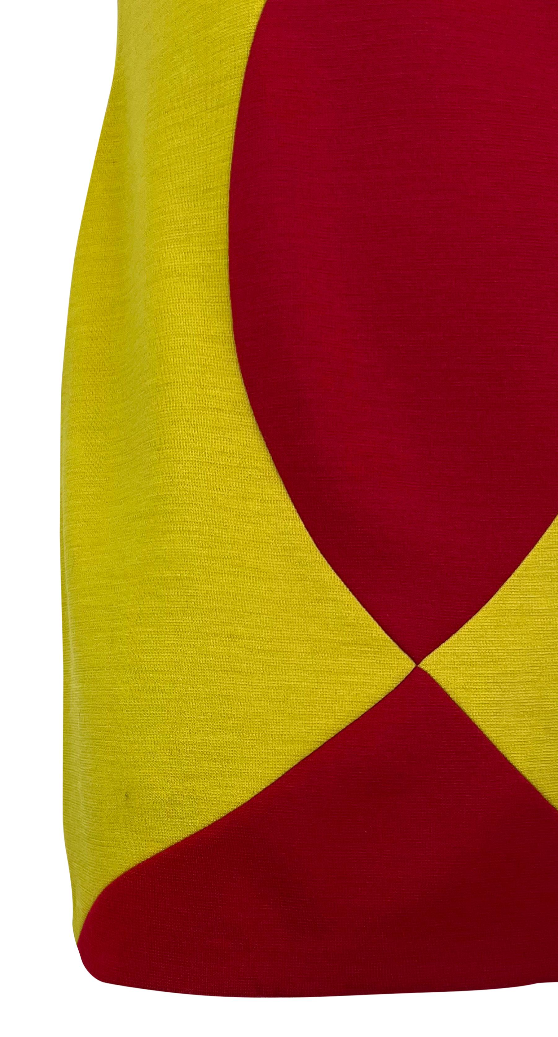 F/W 1997 Gianni Versace Runway Yellow Red Color Block Mini Shift Dress en vente 5