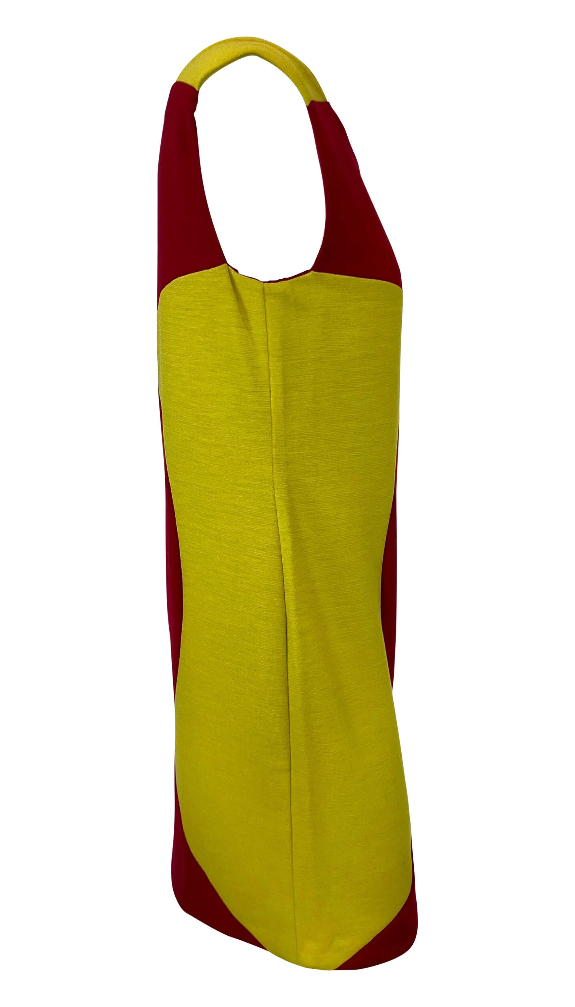 F/W 1997 Gianni Versace Runway Yellow Red Color Block Mini Shift Dress en vente 2