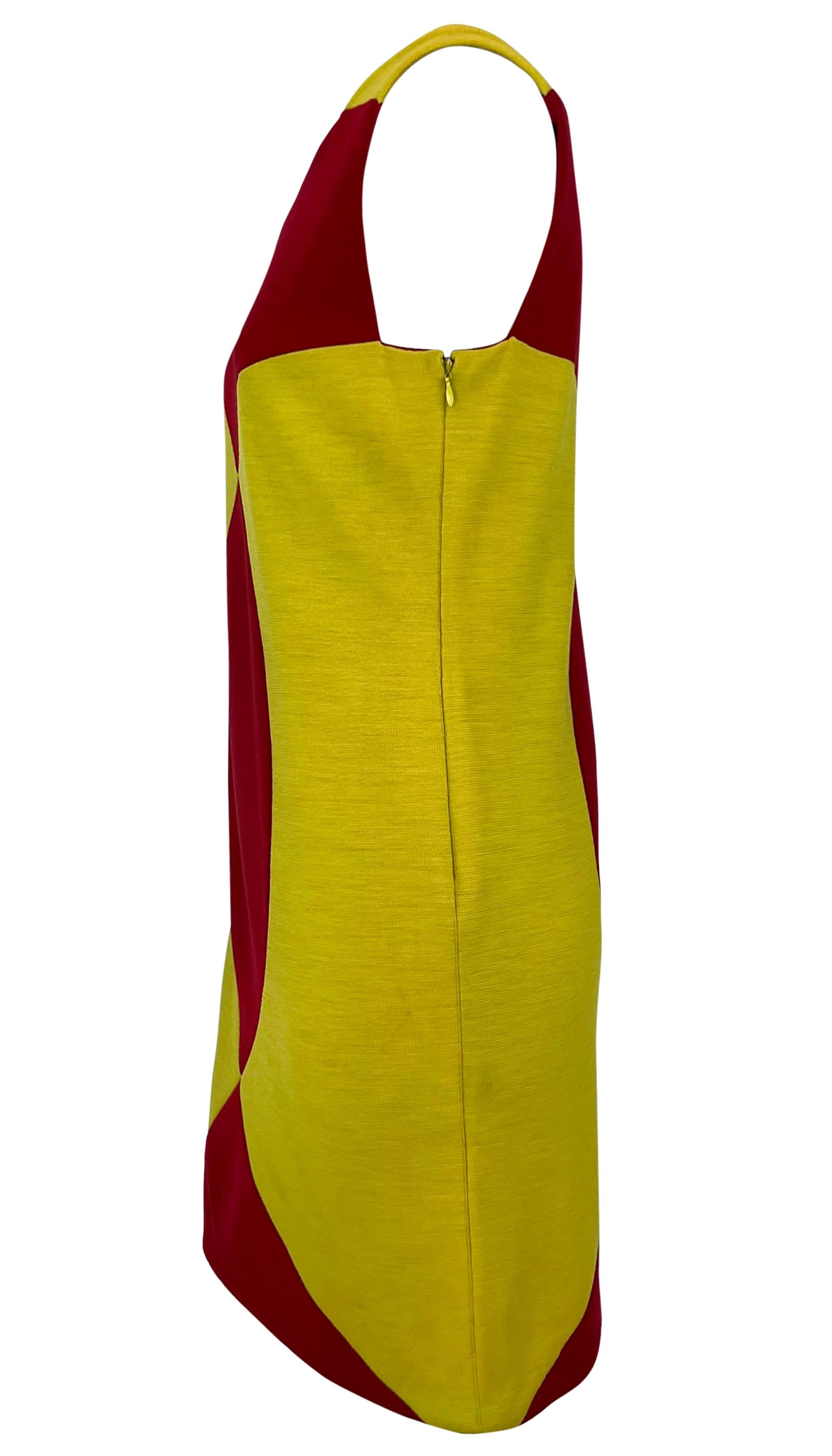 F/W 1997 Gianni Versace Runway Yellow Red Color Block Mini Shift Dress en vente 4