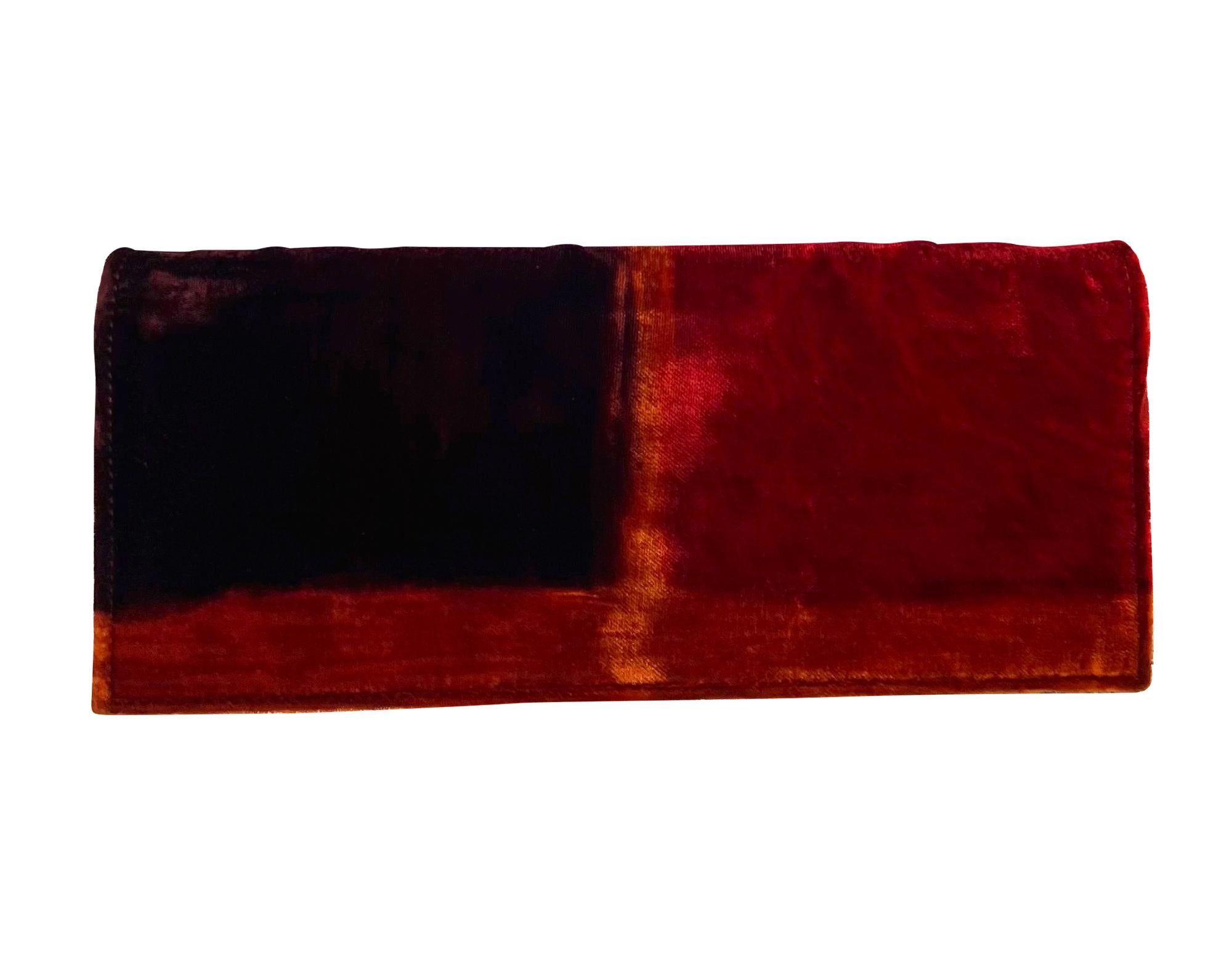 F/W 1997 Gucci by Tom Ford Modern Red Velvet Metal Ring Clutch Bag In Excellent Condition In West Hollywood, CA