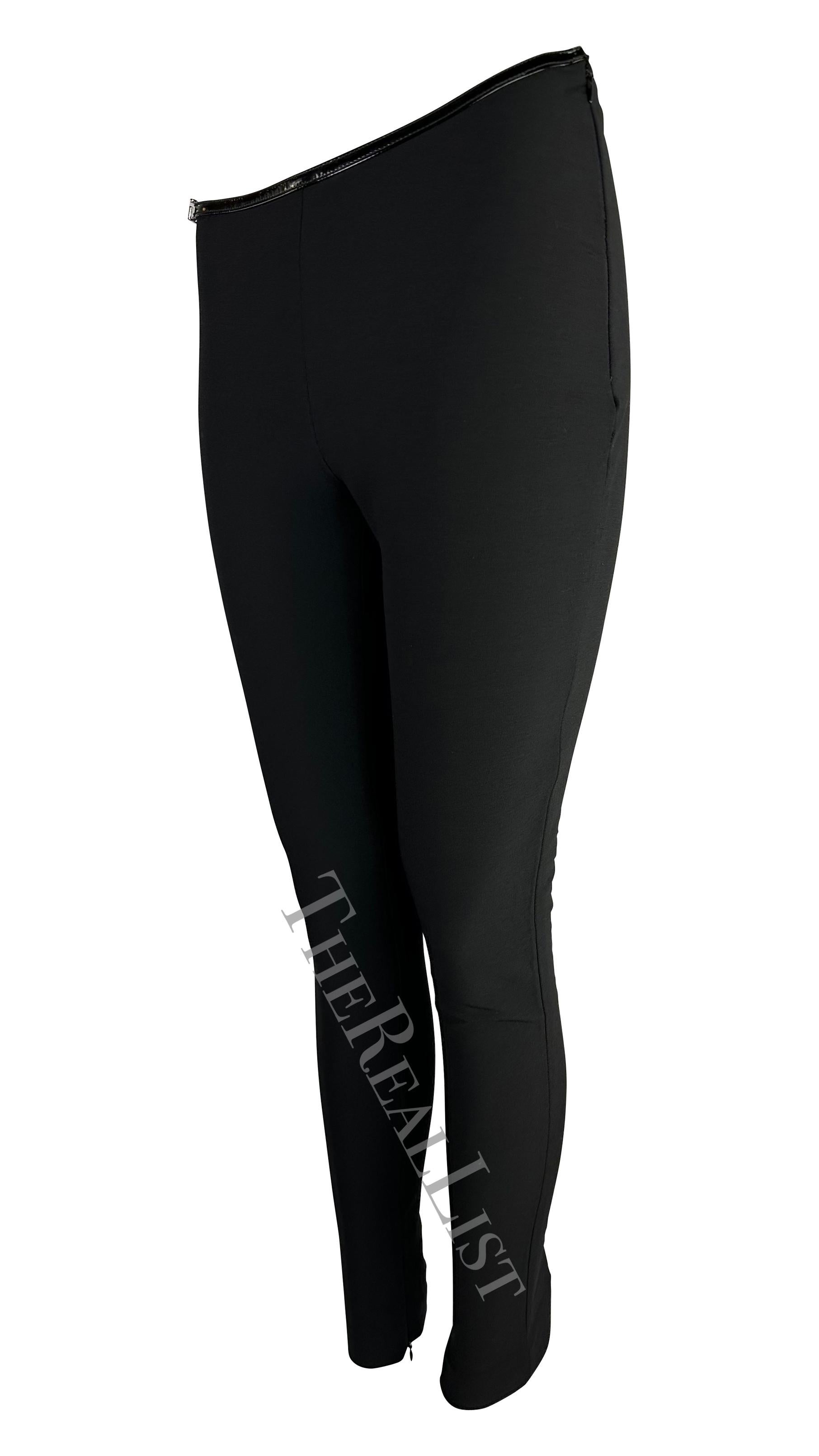 F/W 1997 Gucci by Tom Ford Runway Black Square 'G' Buckle Patent Stretch Pants For Sale 7