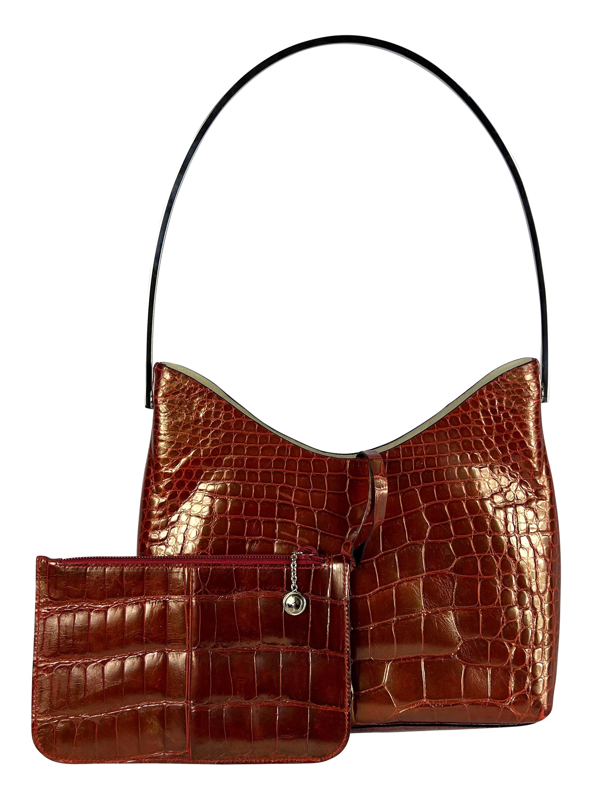 Women's F/W 1997 Gucci by Tom Ford Runway Genuine Alligator Red Orange Shoulder Bag