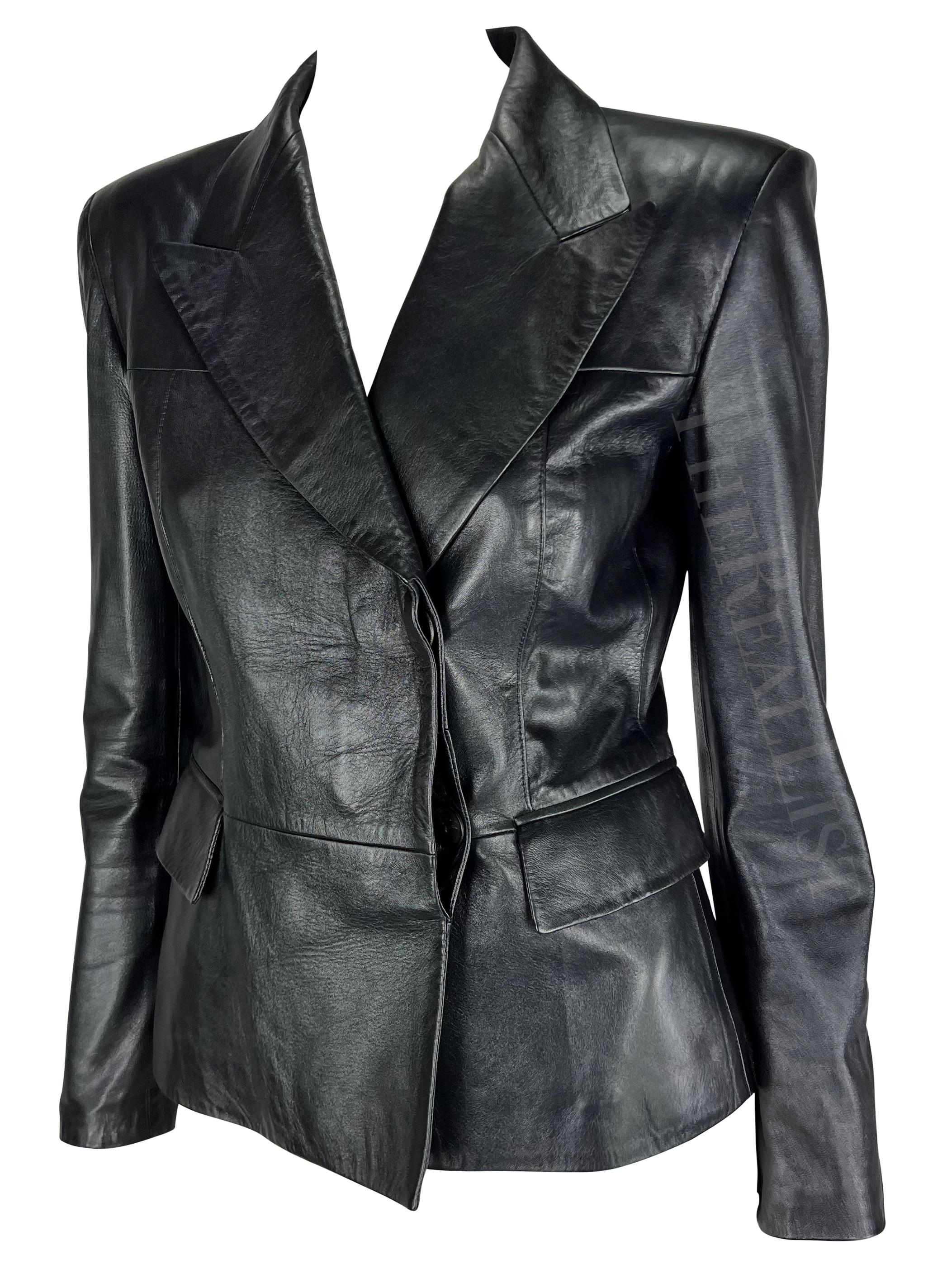 F/W 1997 Gucci by Tom Ford Runway Metallic Black Leather Blazer Jacket In Good Condition For Sale In West Hollywood, CA
