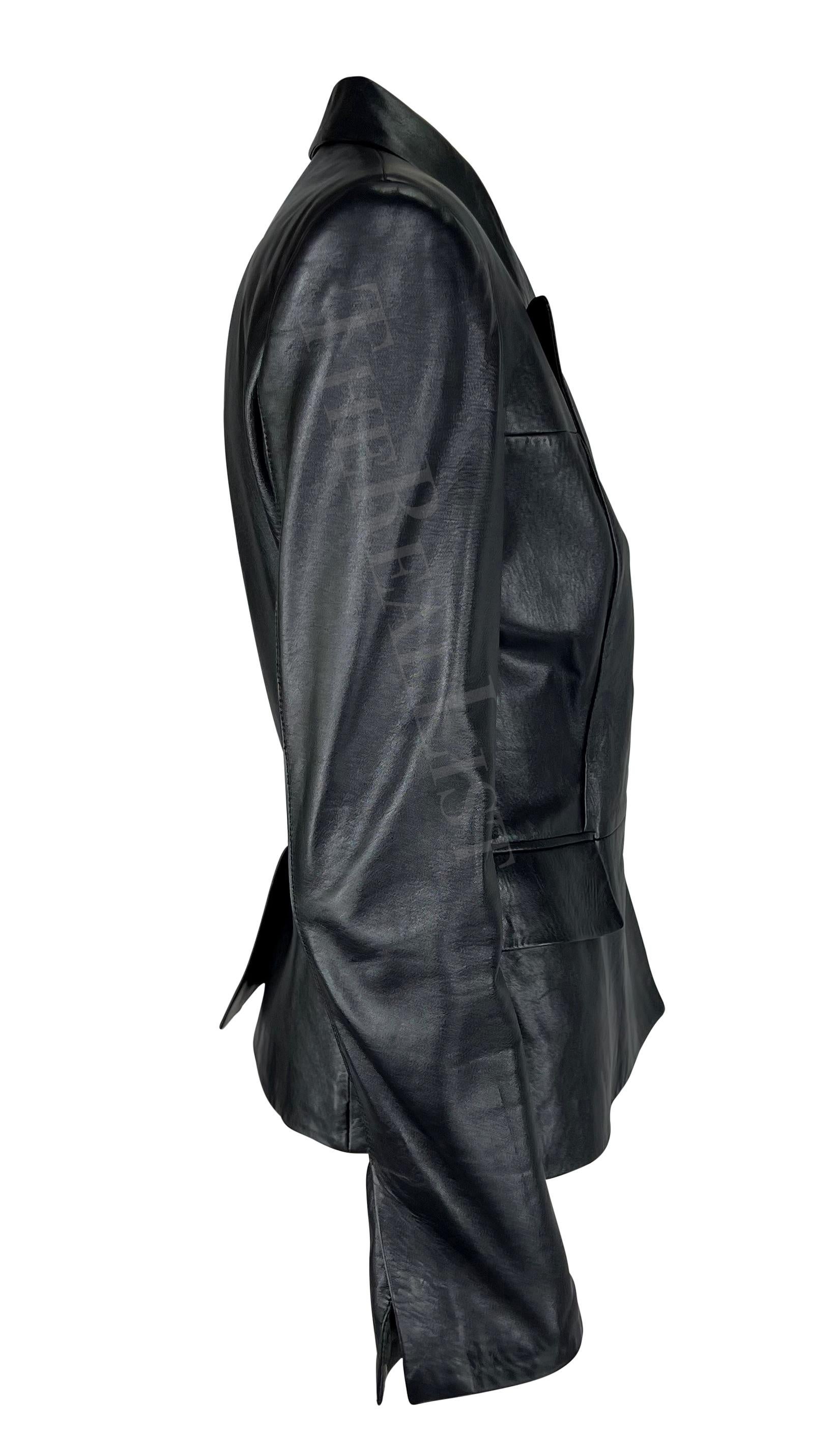 F/W 1997 Gucci by Tom Ford Runway Metallic Black Leather Blazer Jacket For Sale 3