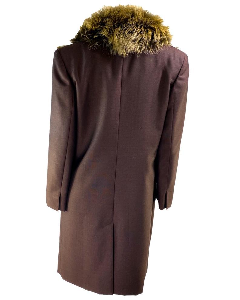 F/W 1997 Gucci by Tom Ford Wool Mohair Coat with Green Fur Trim Runway In Excellent Condition For Sale In West Hollywood, CA