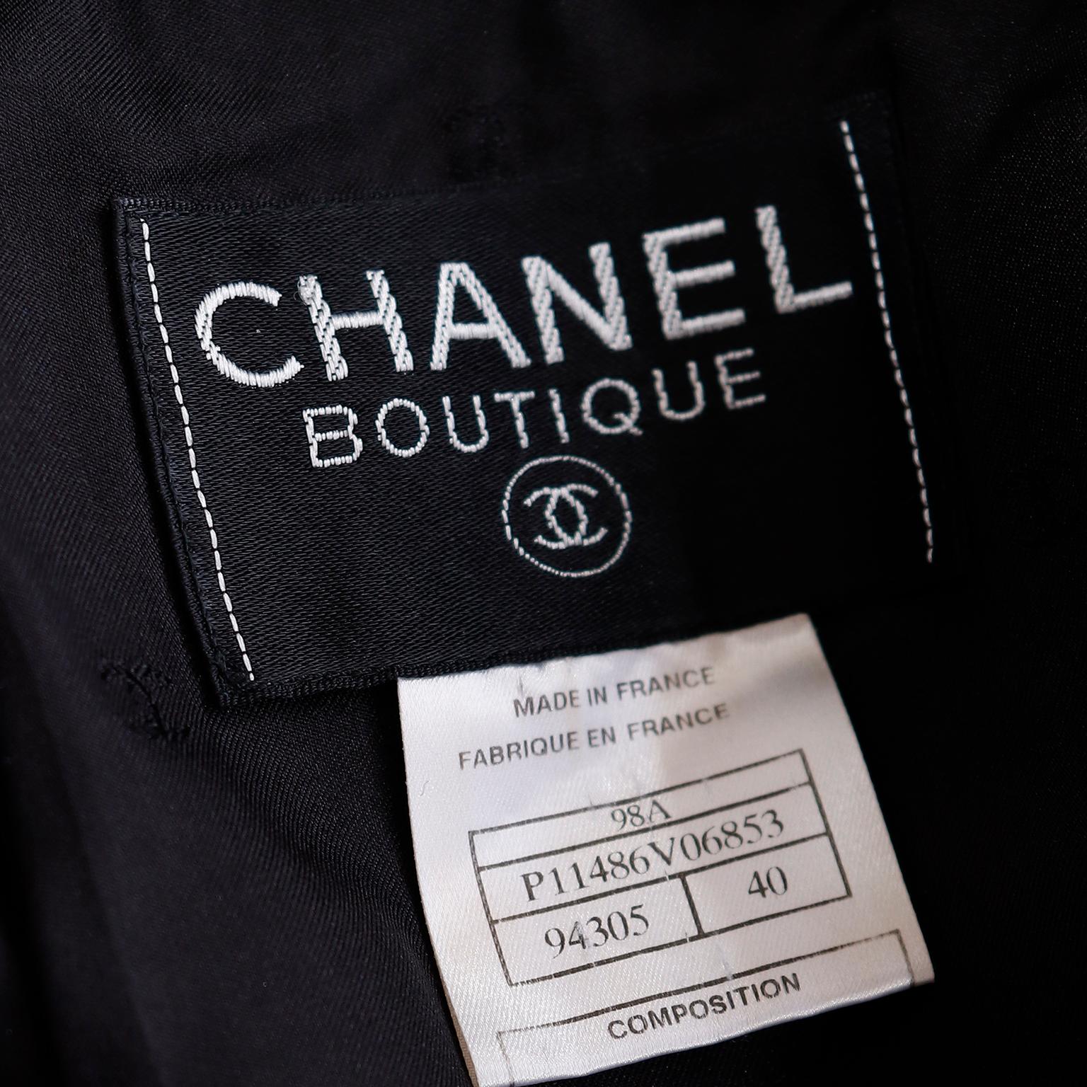 F/W 1998 Chanel Vintage Black Wool Blazer Jacket w CC Button & Silk CC Lining For Sale 7