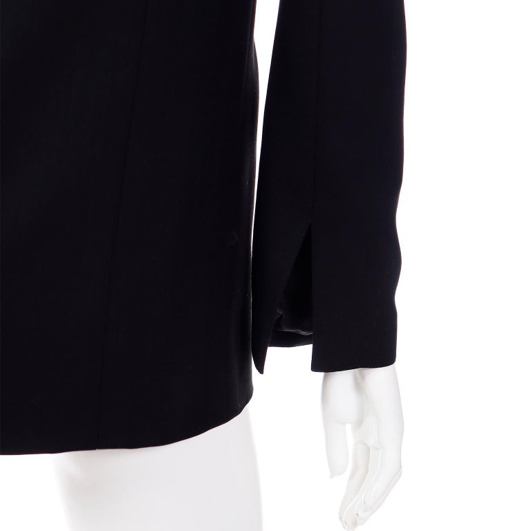 F/W 1998 Chanel Vintage Black Wool Blazer Jacket w CC Button & Silk CC Lining For Sale 3