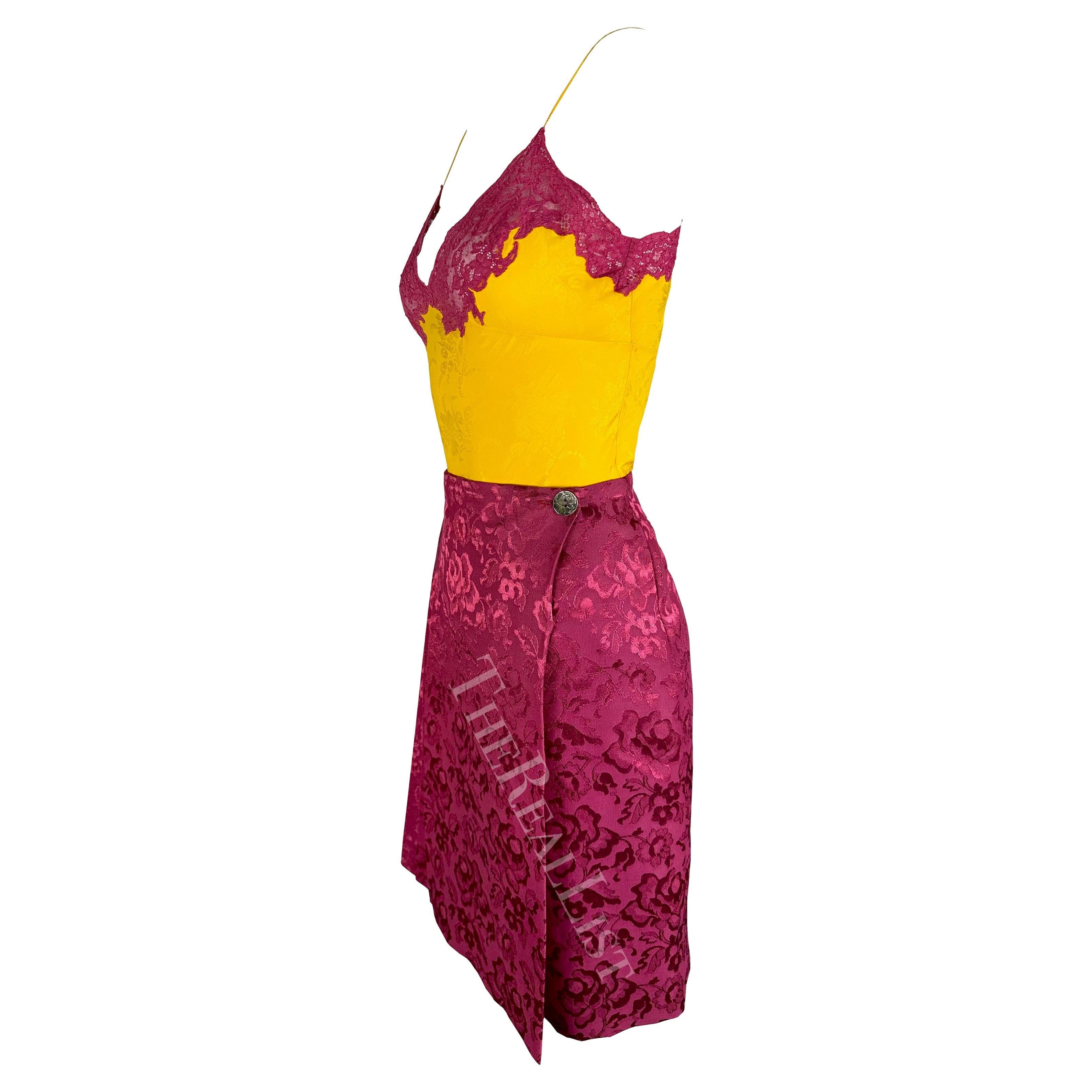 Tailleur jupe 3 pièces en dentelle rose et jaune Christian Dior par John Galliano, A/H 1998 en vente 8