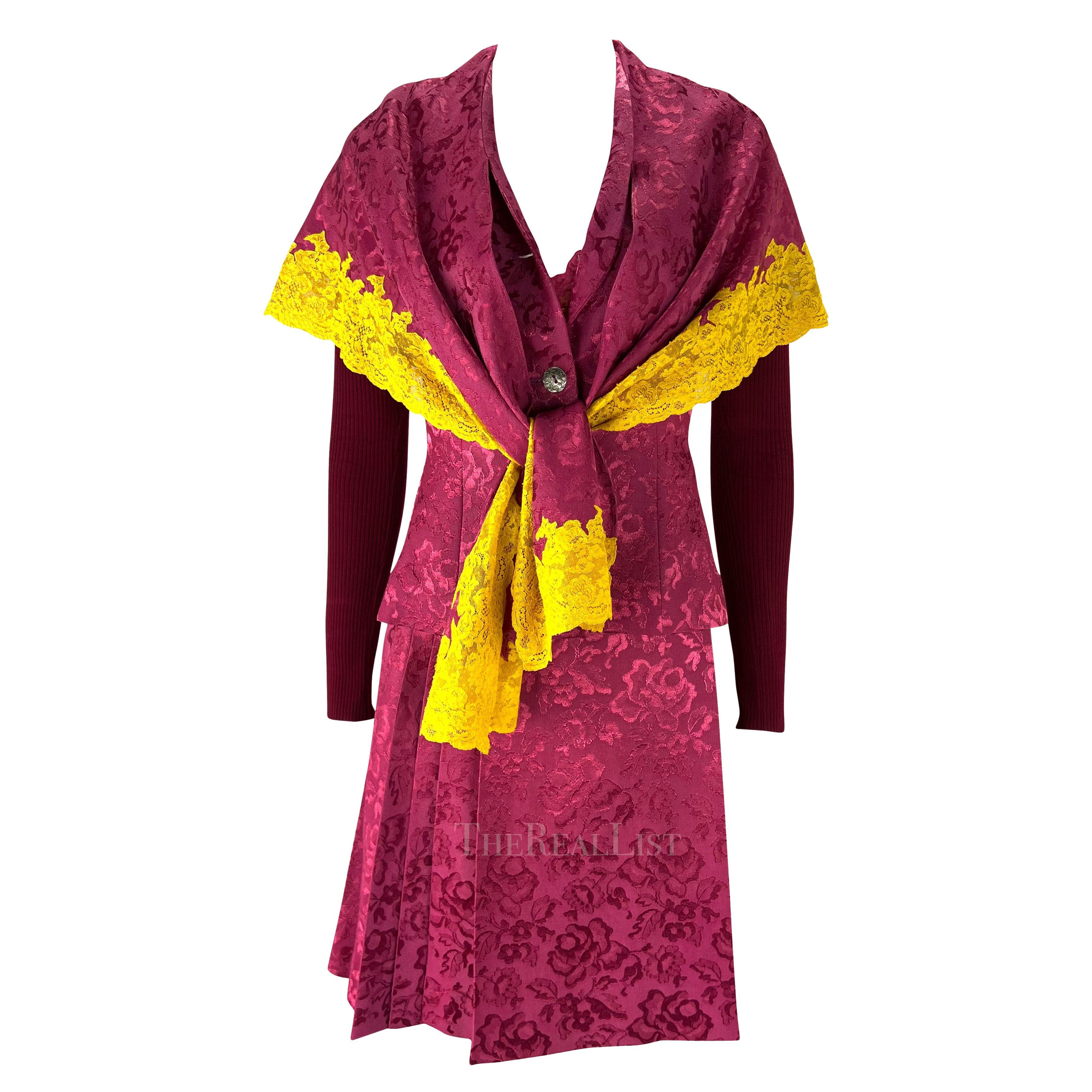 Tailleur jupe 3 pièces en dentelle rose et jaune Christian Dior par John Galliano, A/H 1998 en vente 3