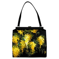 F/W 1998 Dolce & Gabbana Asa superior de satén negro pintada a mano con flores amarillas
