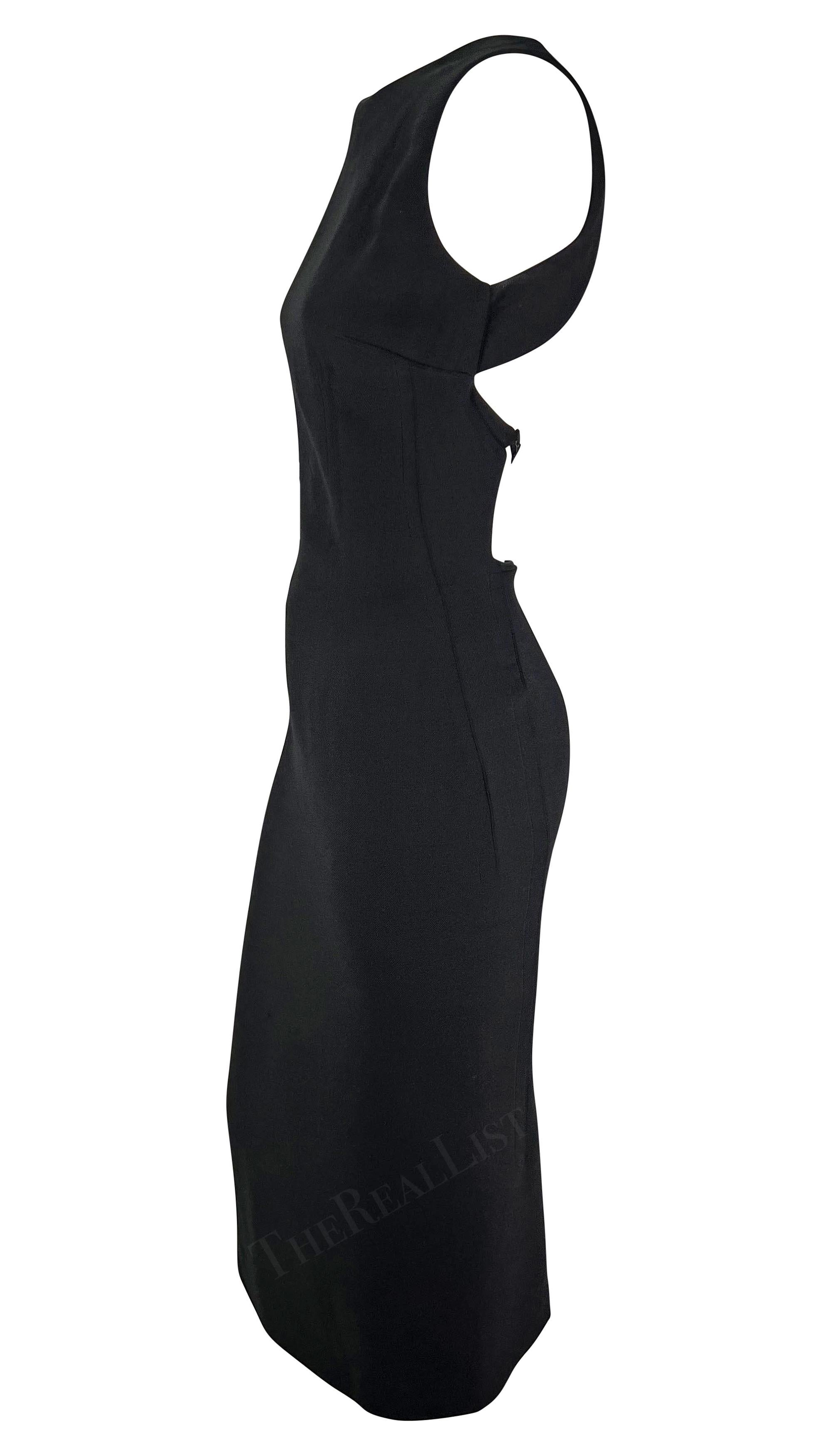 F/W 1998 Dolce & Gabbana Black Sleeveless Backless Runway Dress For Sale 4