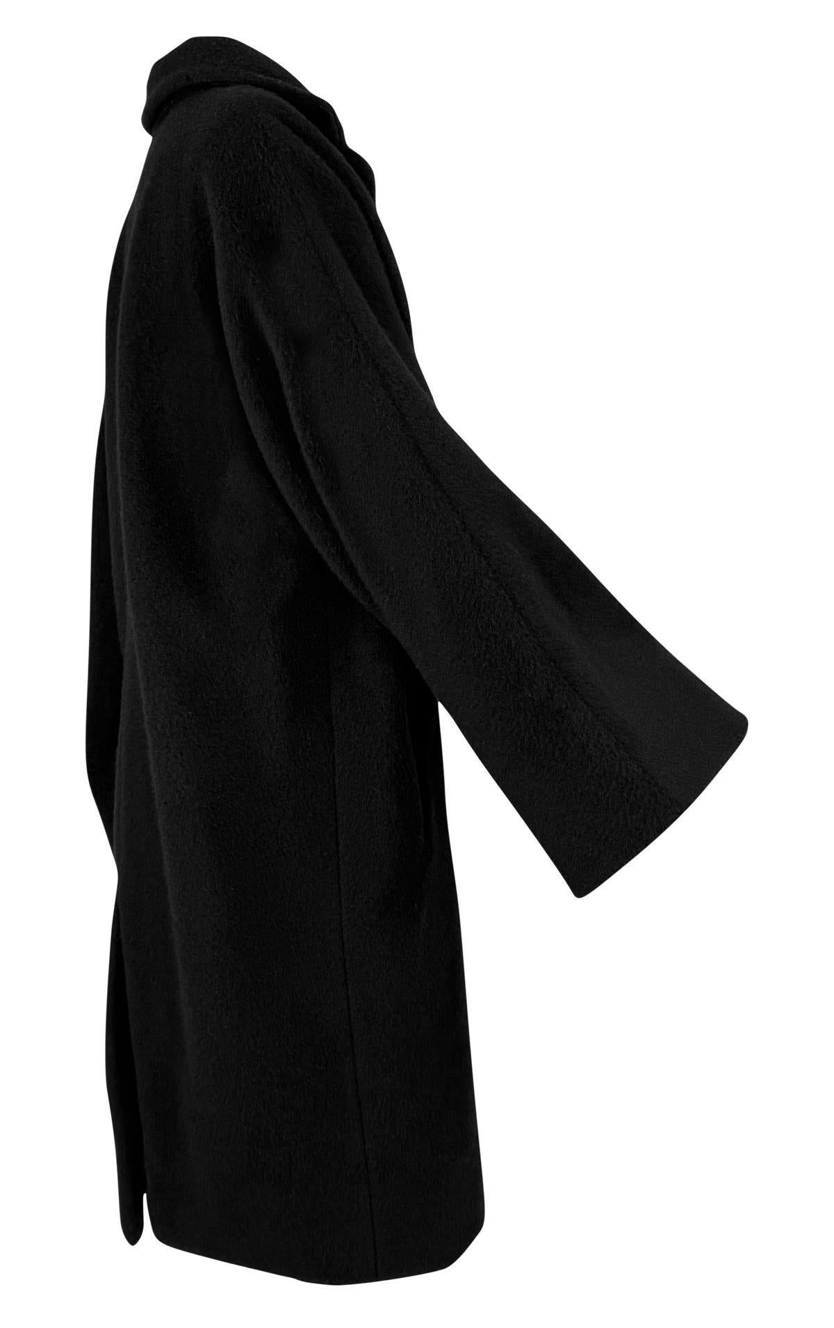 Donna A/I 1998 Dolce & Gabbana - Inserzione in passerella Cappotto oversize in lana e mohair nero in vendita