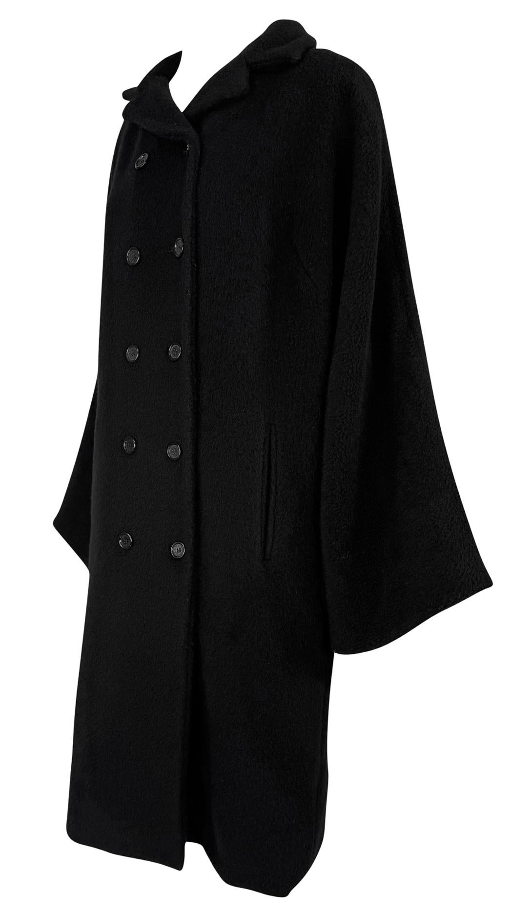 A/I 1998 Dolce & Gabbana - Inserzione in passerella Cappotto oversize in lana e mohair nero in vendita 3