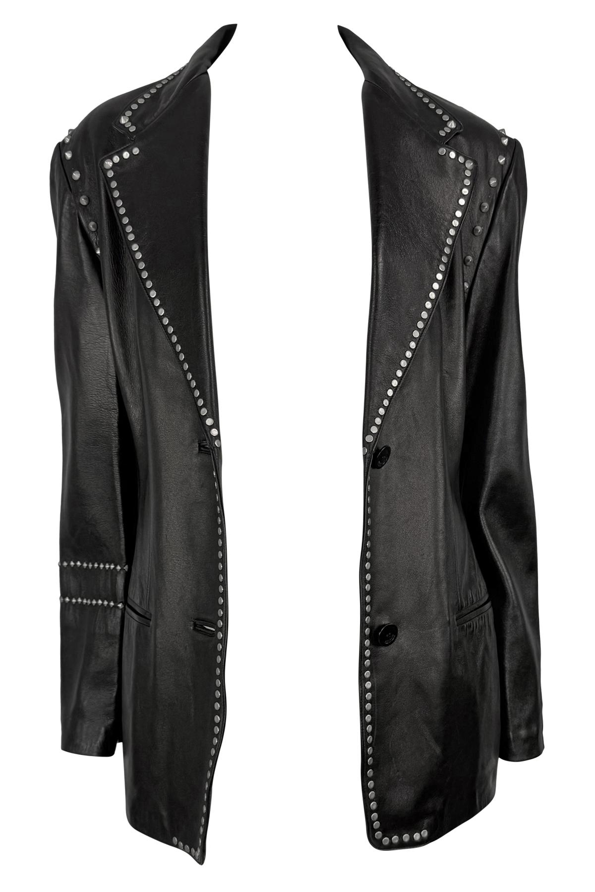 F/W 1998 Gianni Versace by Donatella Mens Runway Studded Leather Blazer Jacket In Good Condition For Sale In West Hollywood, CA
