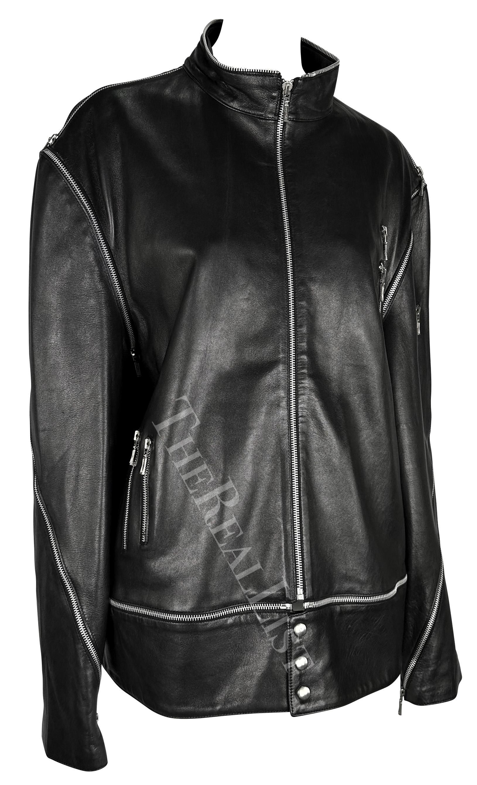 F/W 1998 Gianni Versace by Donatella Mens Runway Zip Accent Leather Moto Jacket For Sale 5
