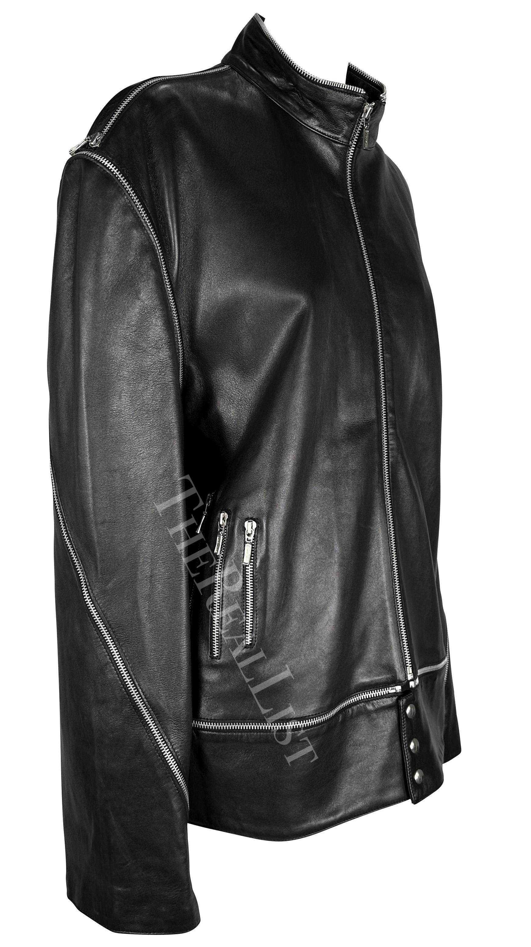 F/W 1998 Gianni Versace by Donatella Mens Runway Zip Accent Leather Moto Jacket For Sale 4